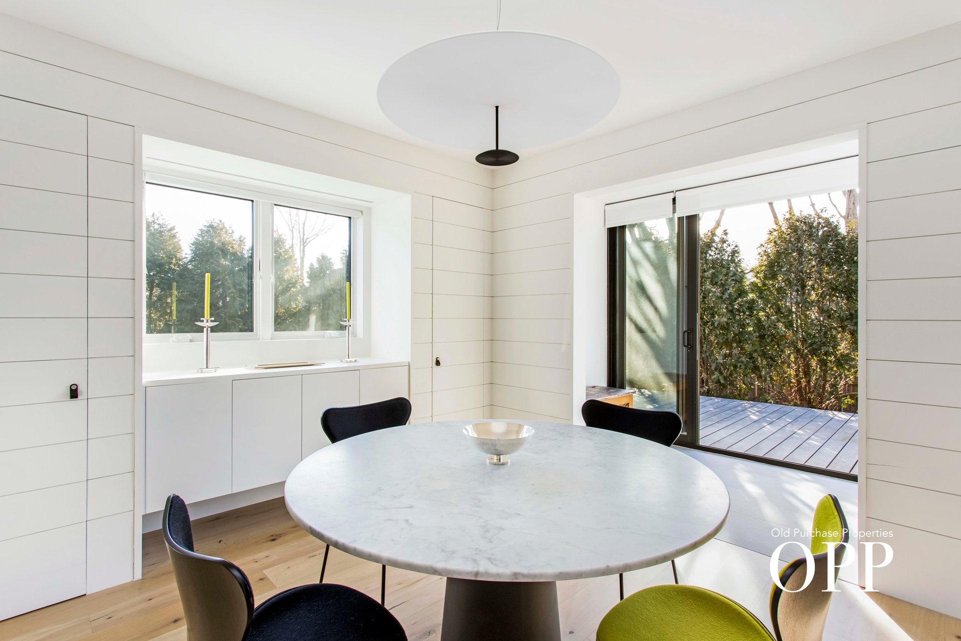 A PRISTINE HOME CLOSE TO EVERYTHING
