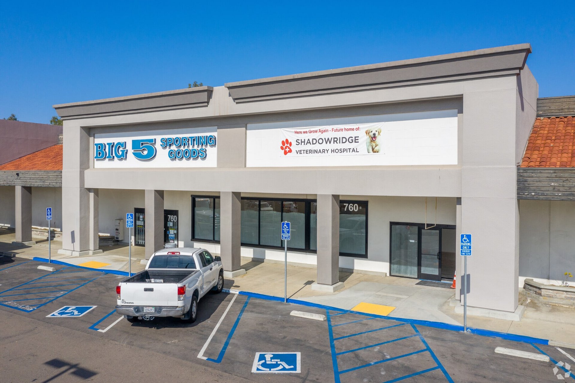 Sycamore Retail Center