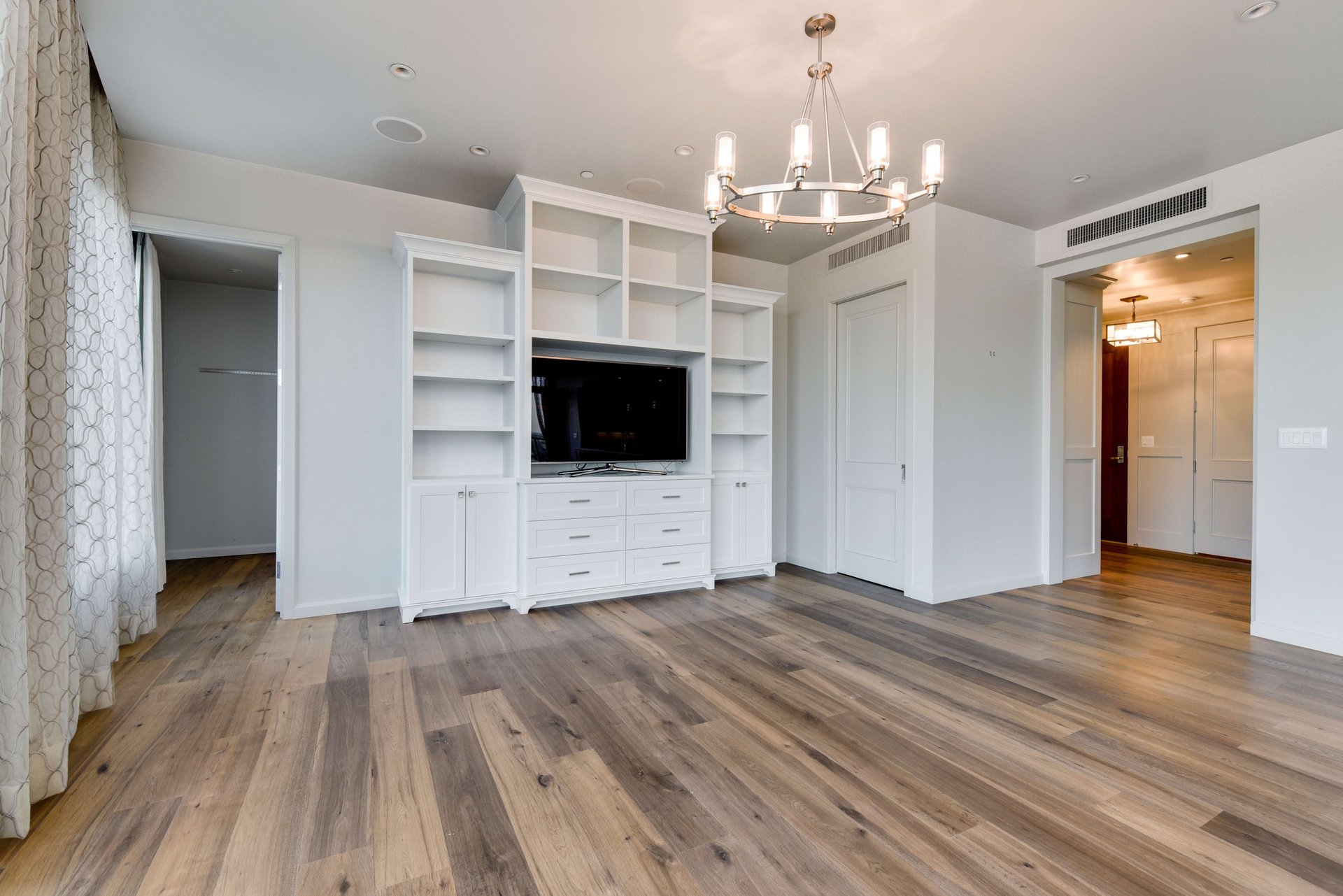 200 Congress Ave #38NE