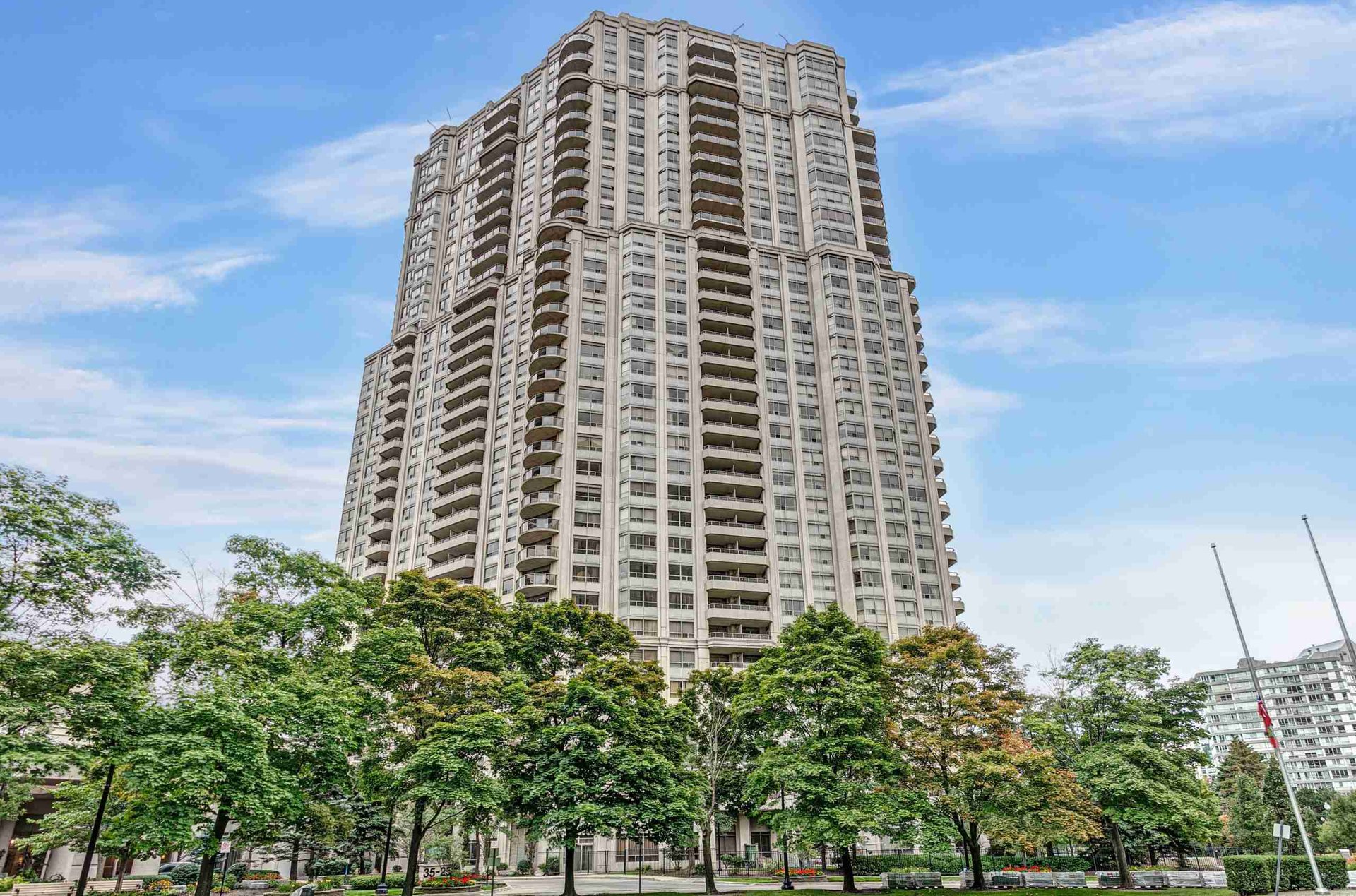 25 Kingsbridge Garden