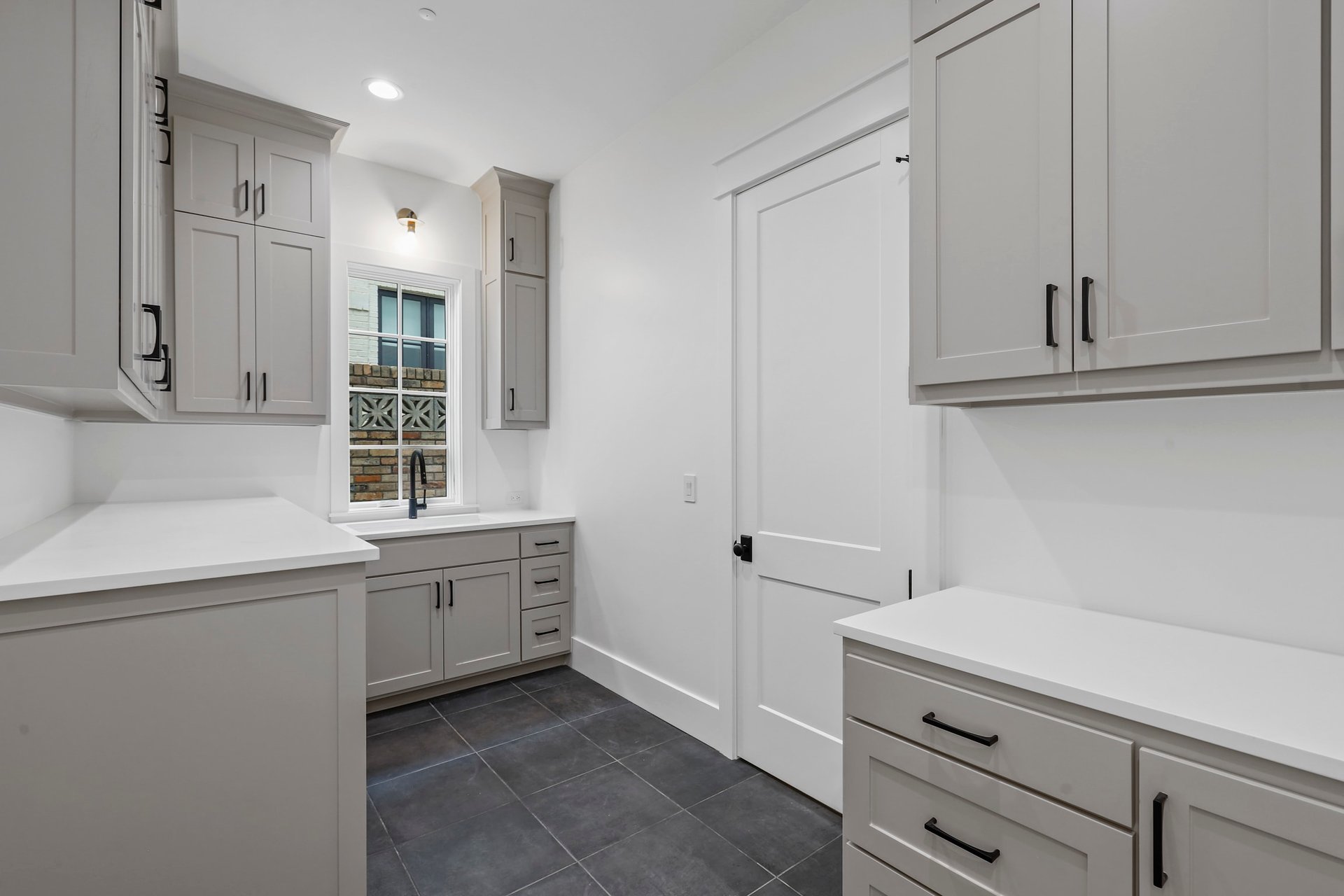 109 Crestwood