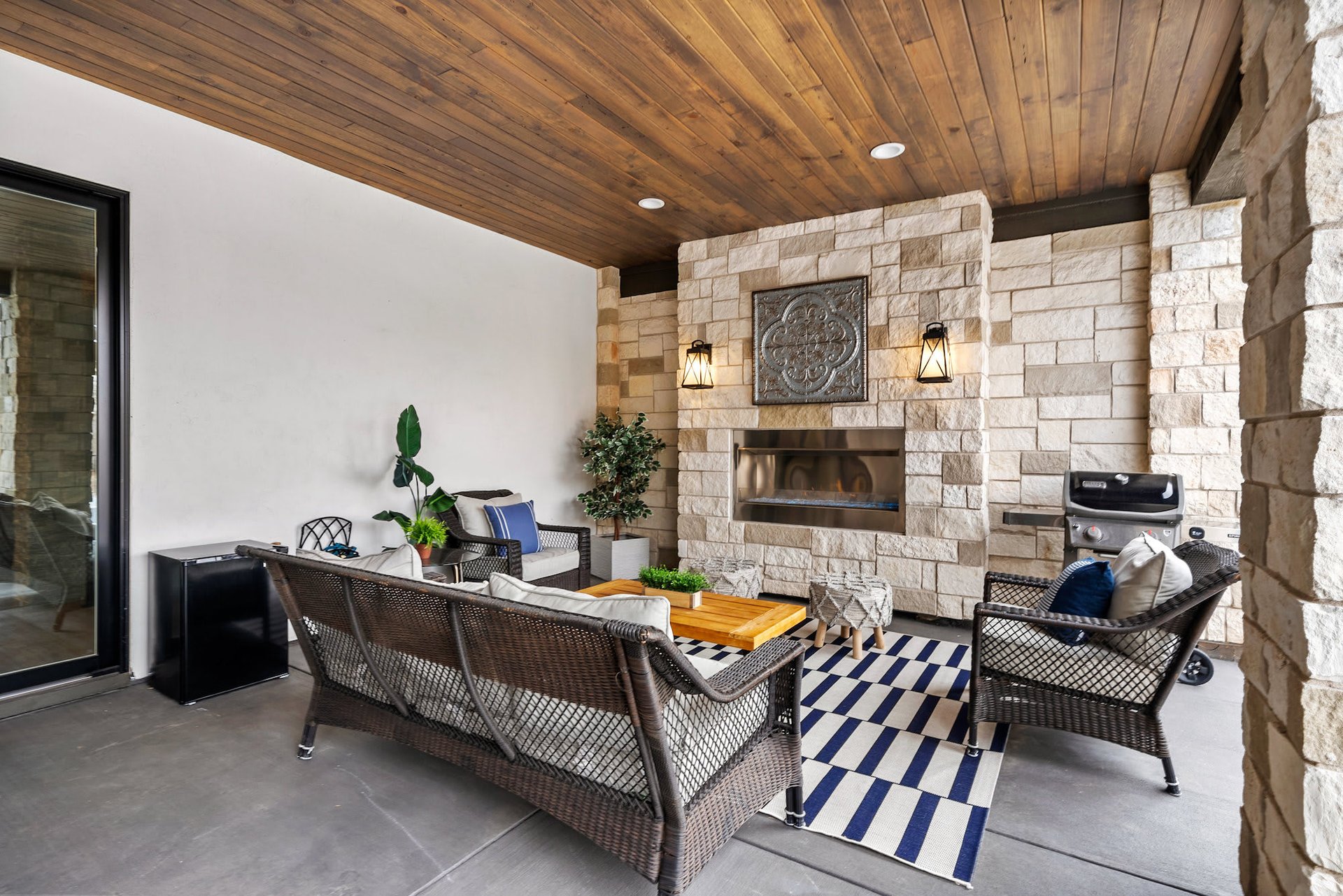10655 Leonardo Place