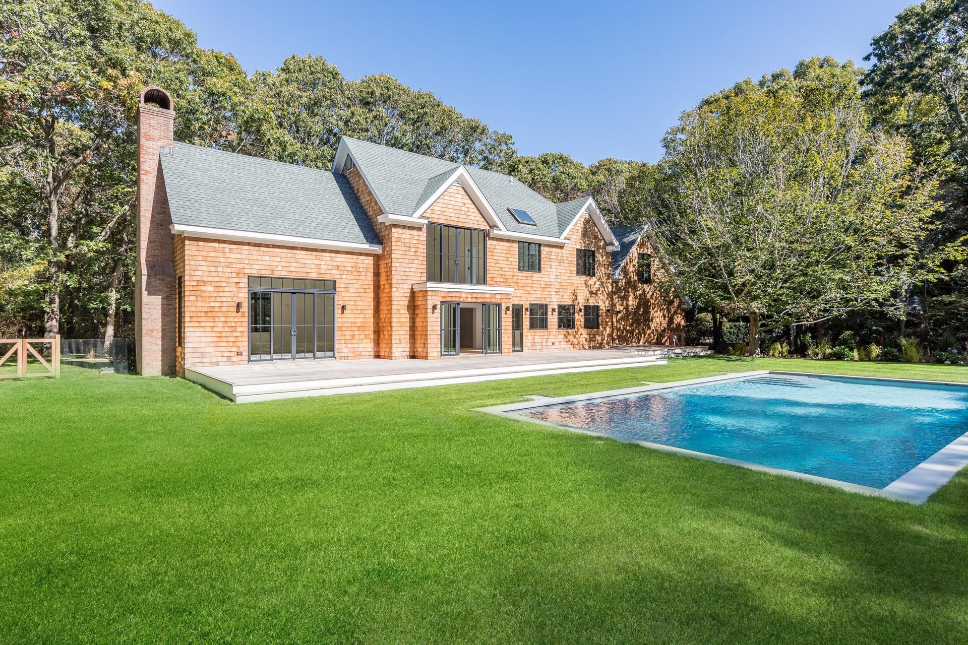 22 Oak Drive