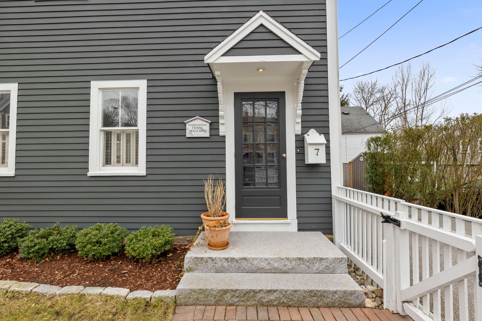 7 Hersey St