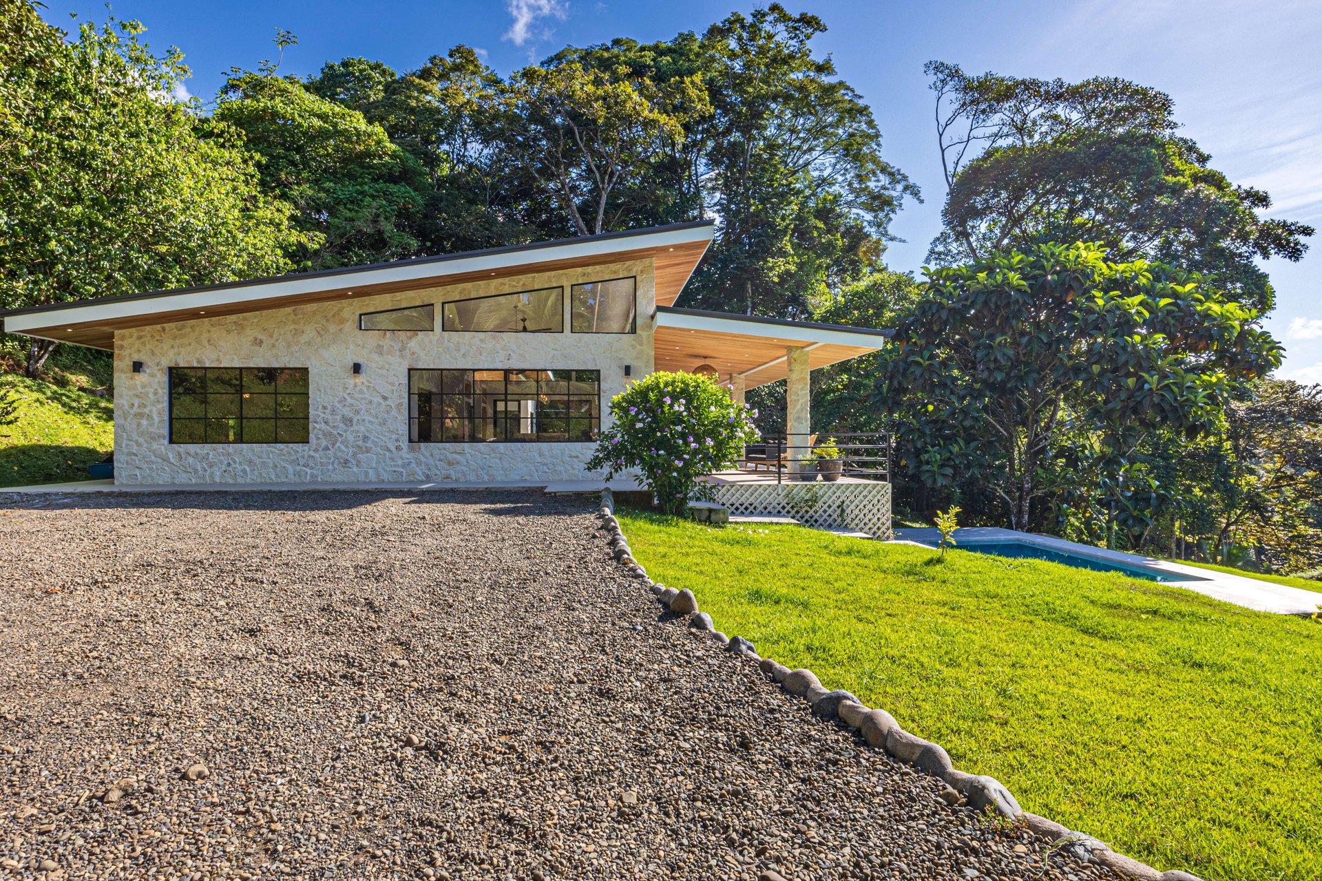 MOVE-IN READY OCEAN VIEW HOME IN CINCO VENTANAS WITH MAJESTIC RIVER ACCESS