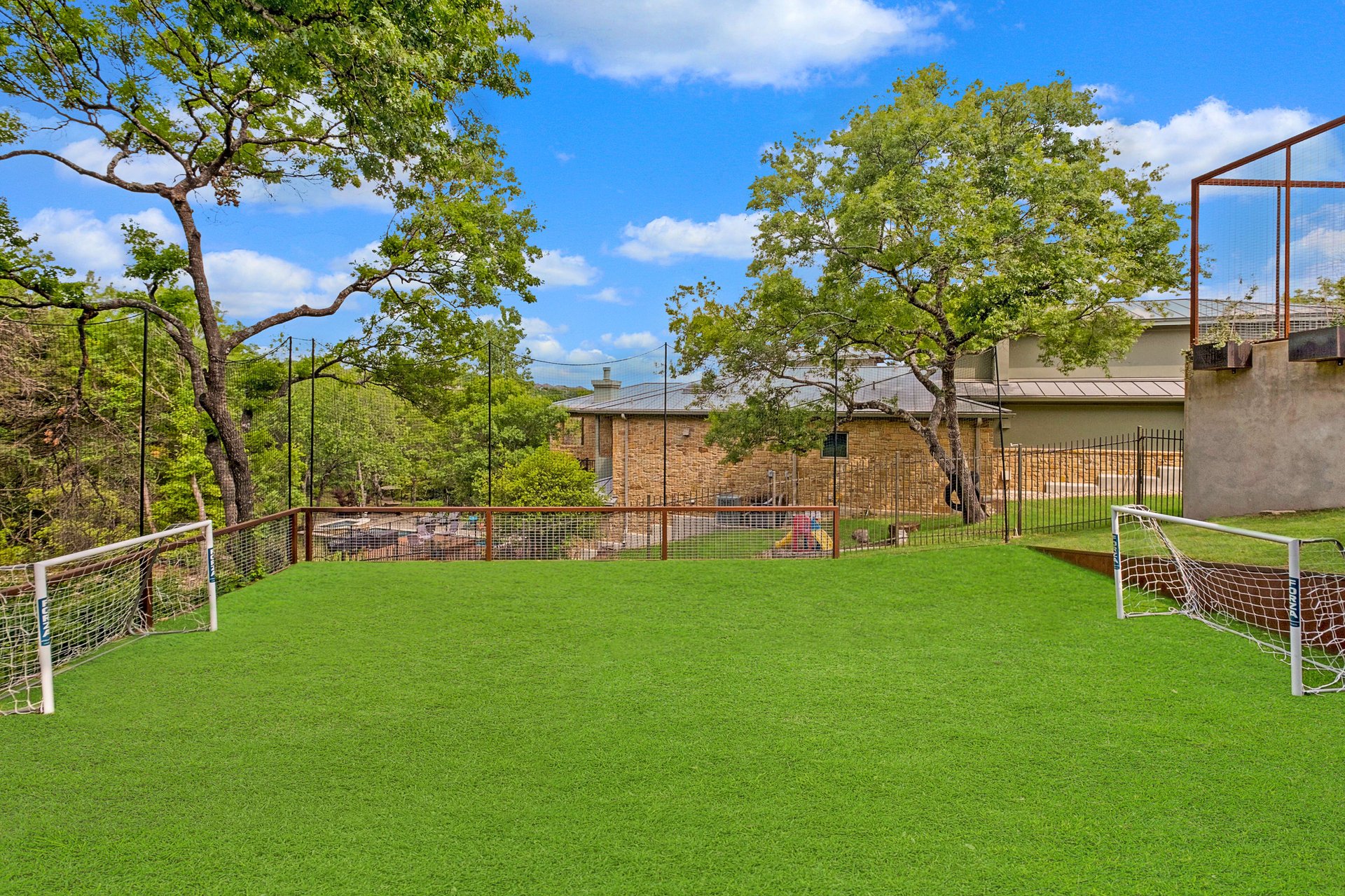 5613 Clarion Cove