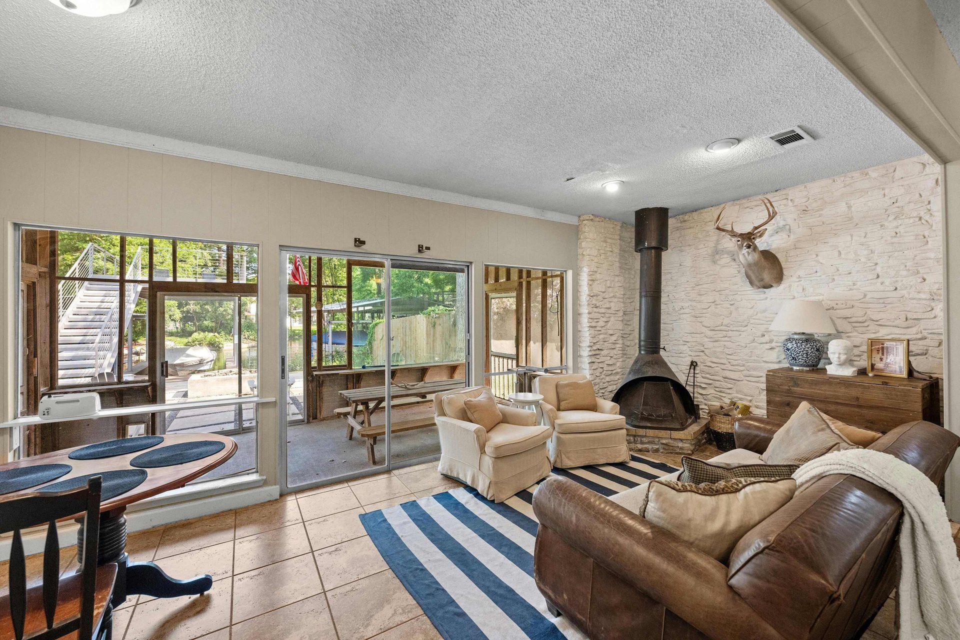 4100 Sandy Acre Lane