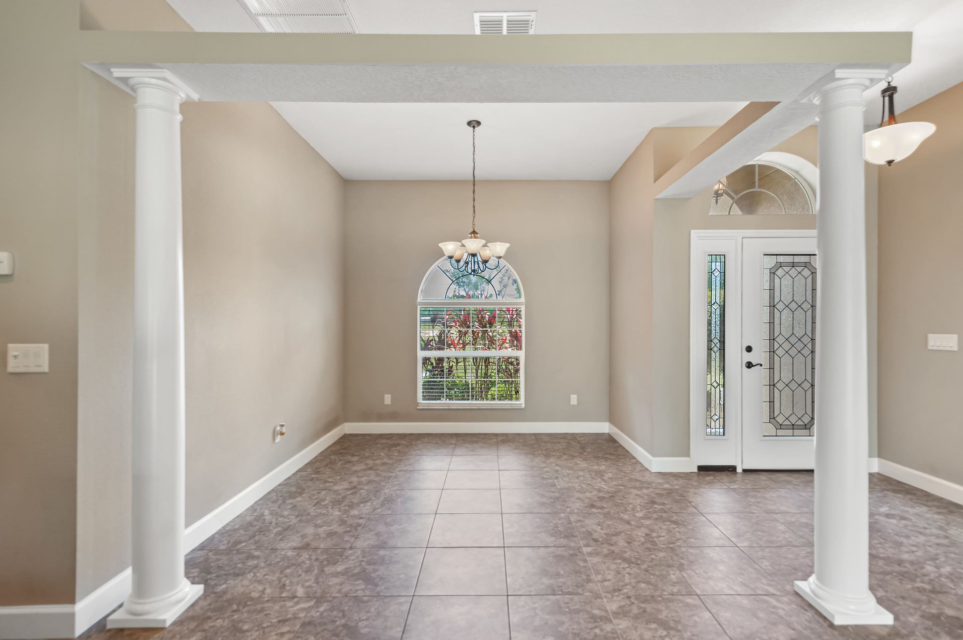 2811 OLAVET  COURT