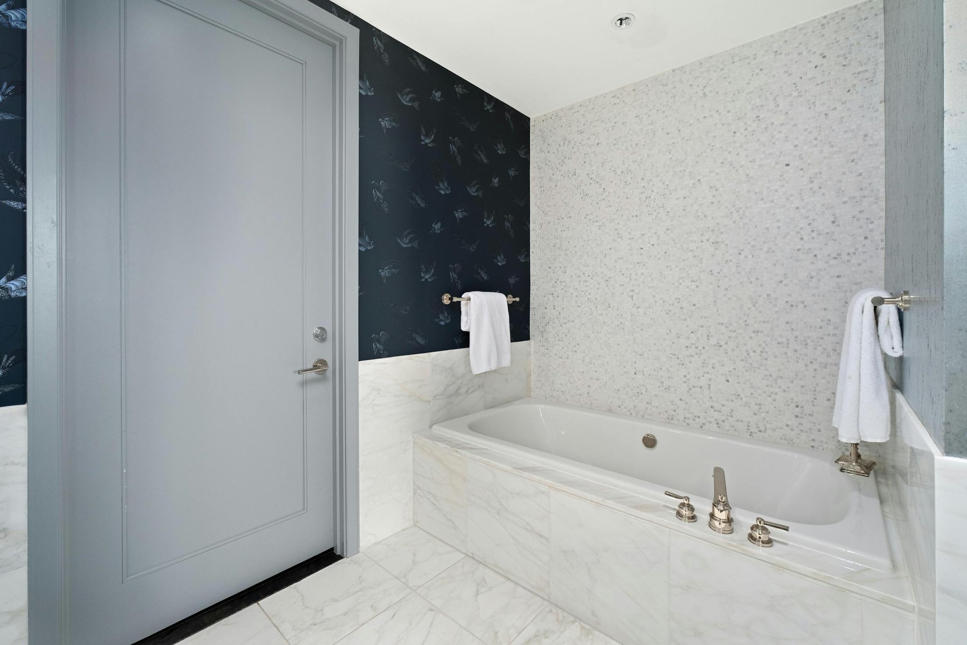200 Congress Ave #15D 