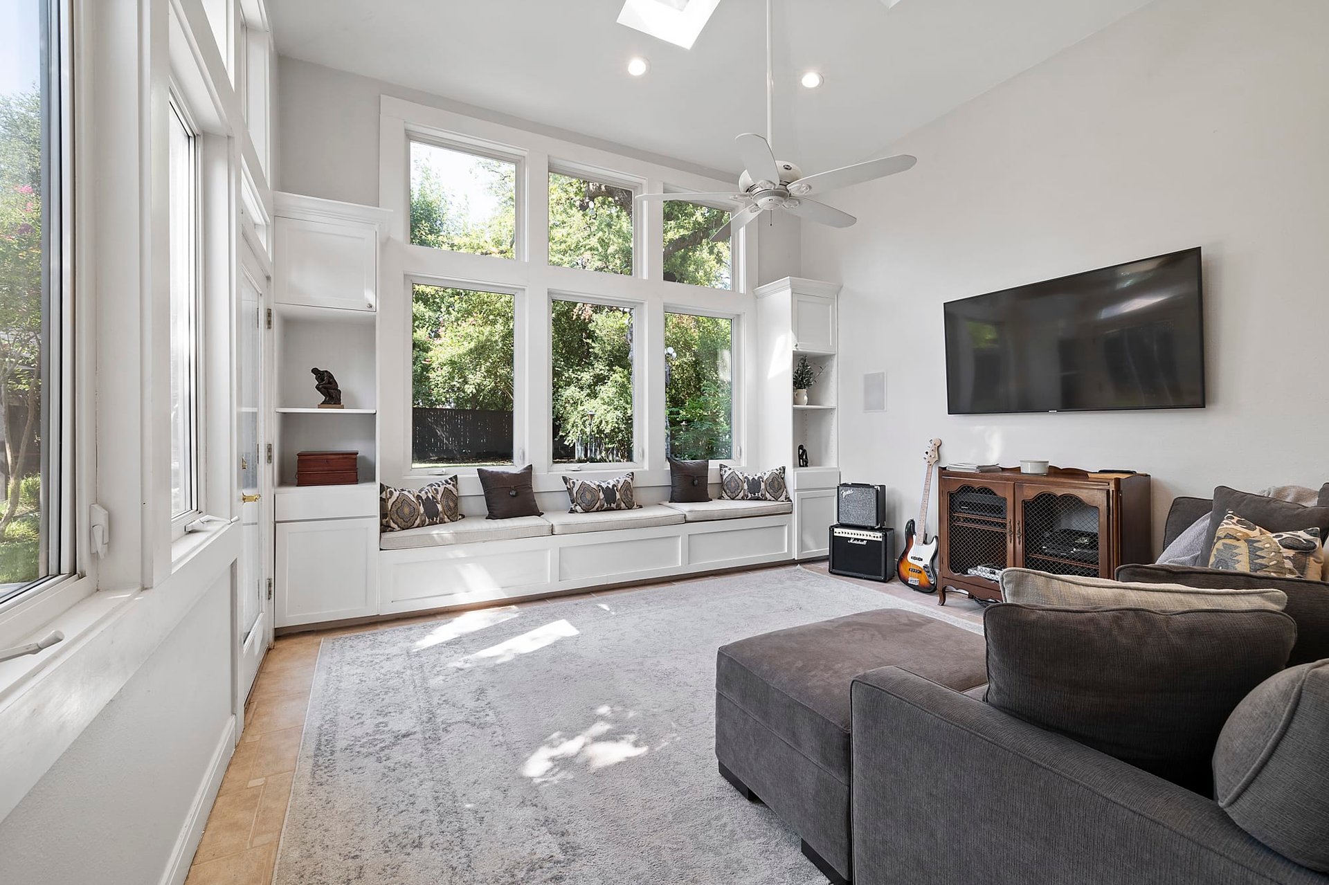 Tarrytown -78703