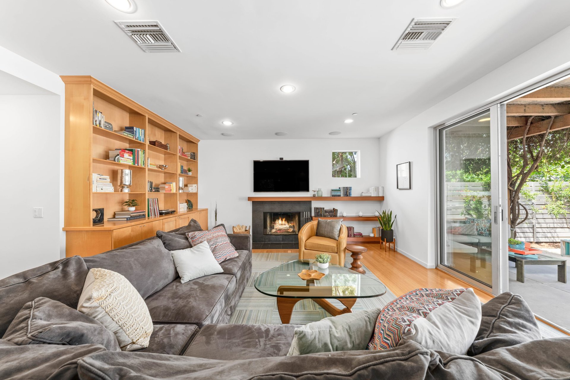 1351 Hill St, Sunset Park