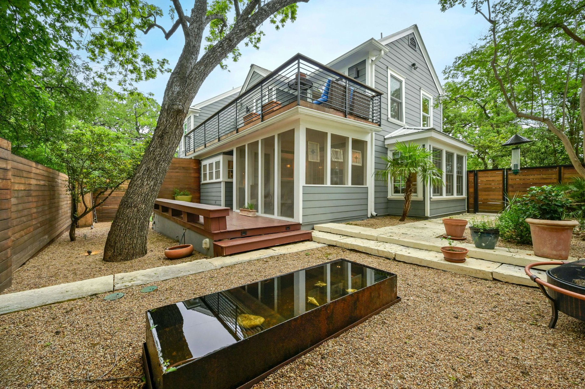 1409 W 9th Street 