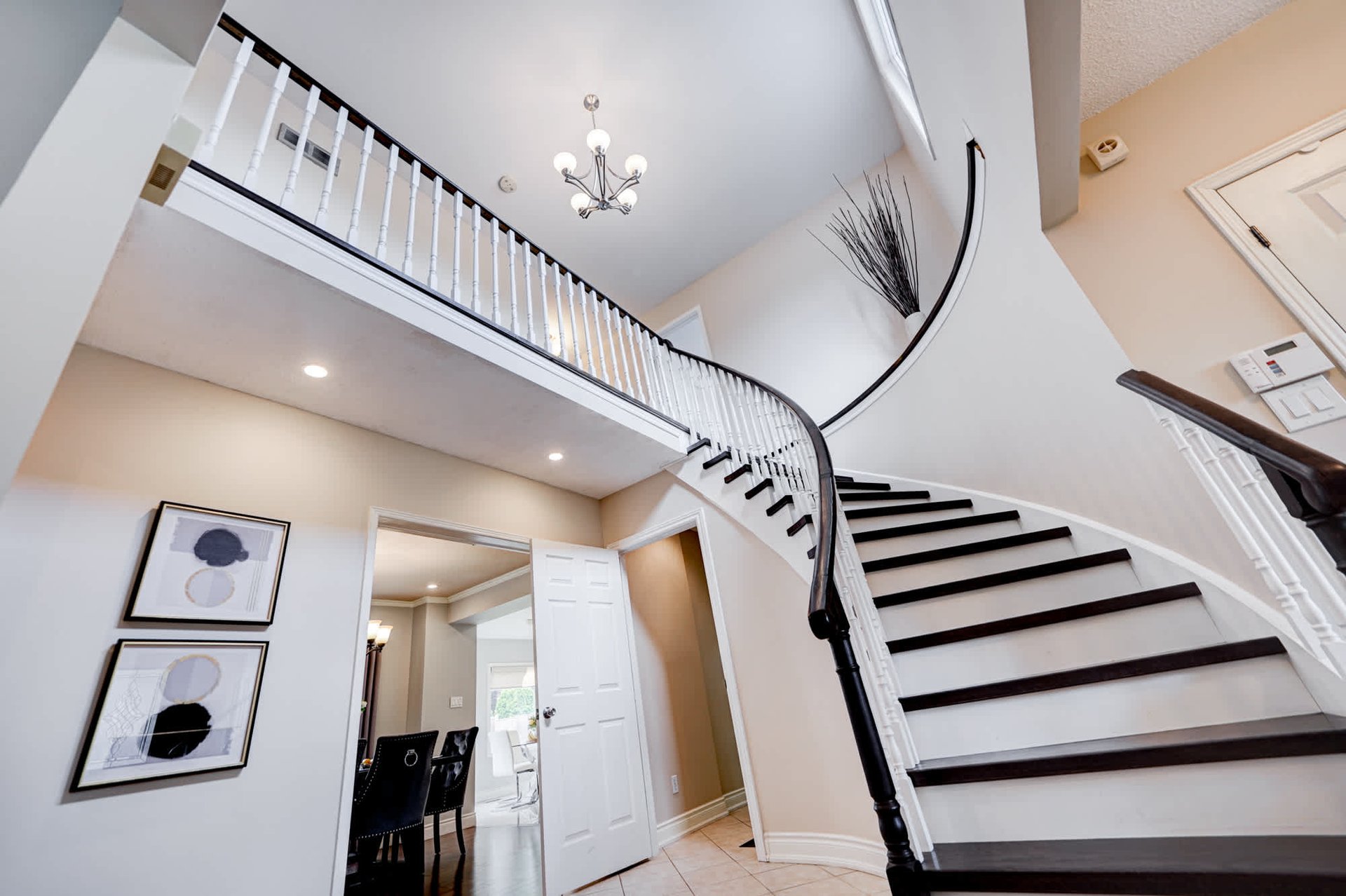 1534 Princeton Cres