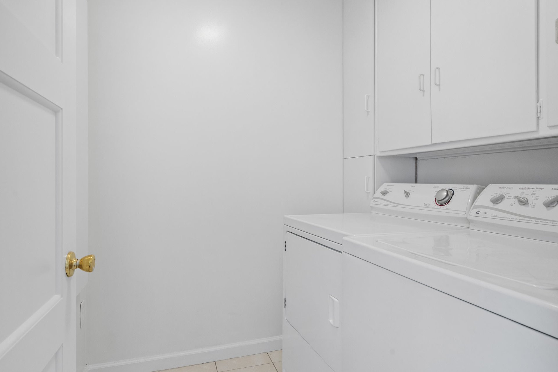 Pristine & Historic Trophy Duplex in Prime Miracle Mile