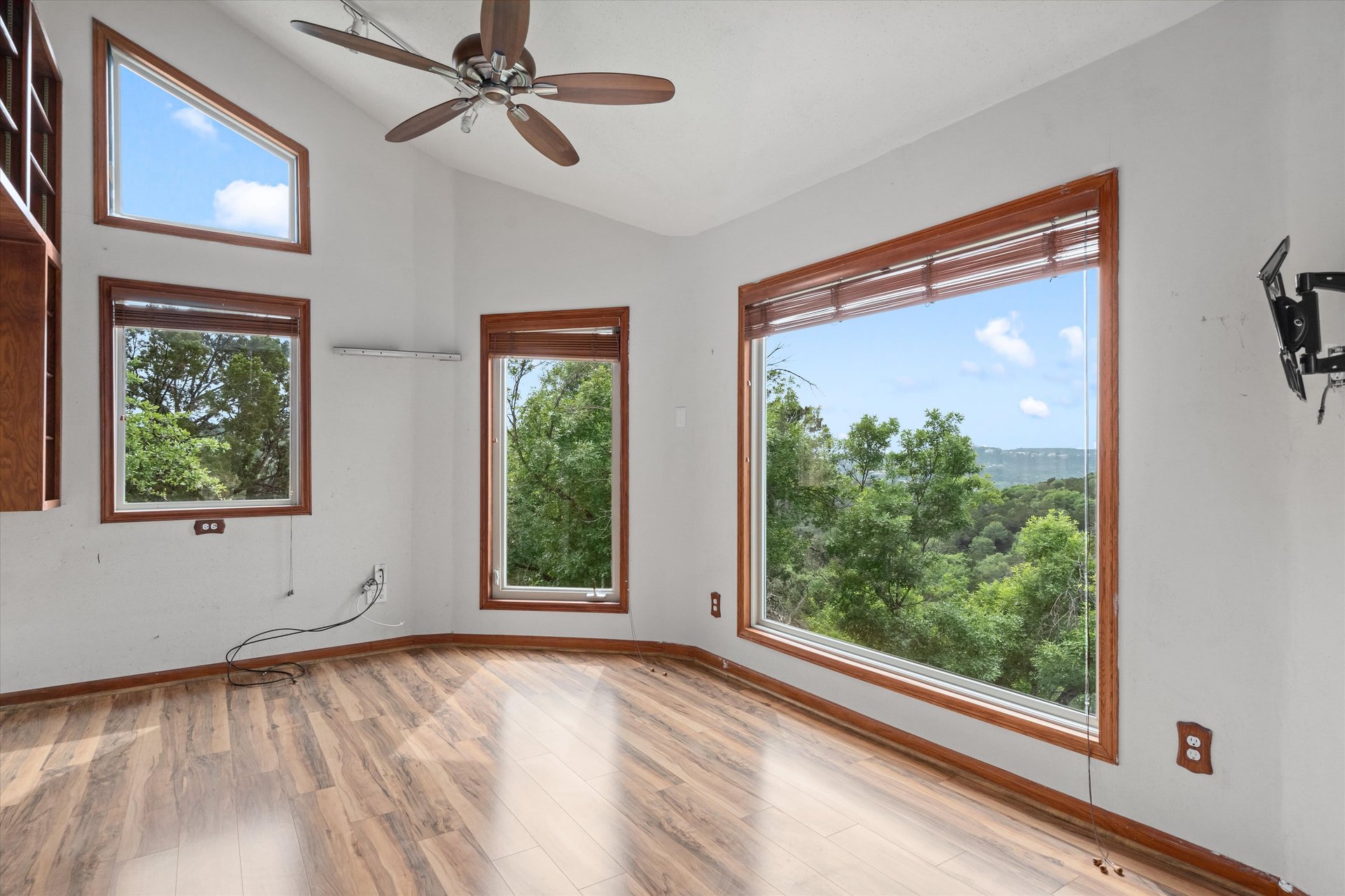 4207 Canyonside Trail 