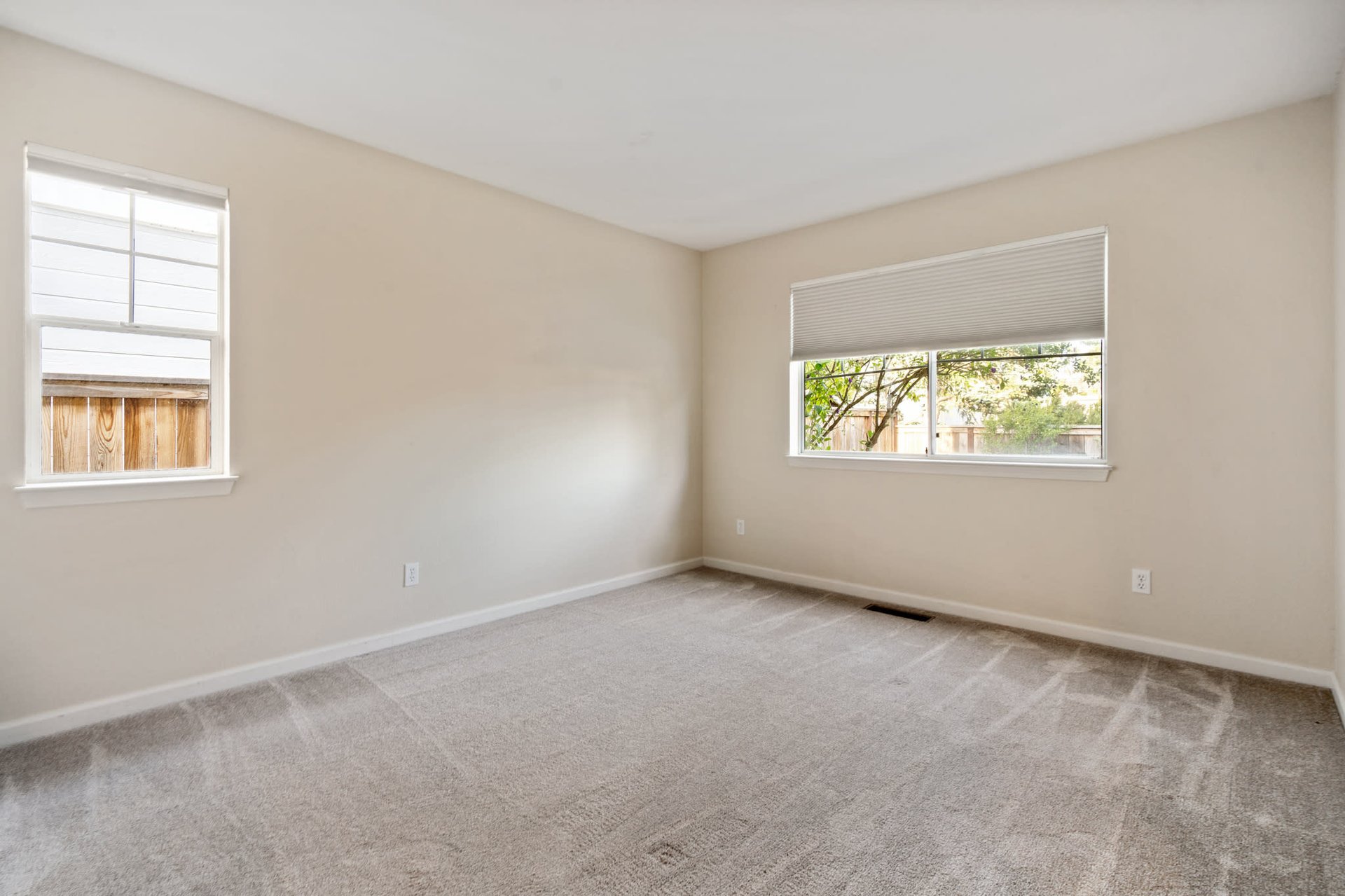 182 Windsor Dr