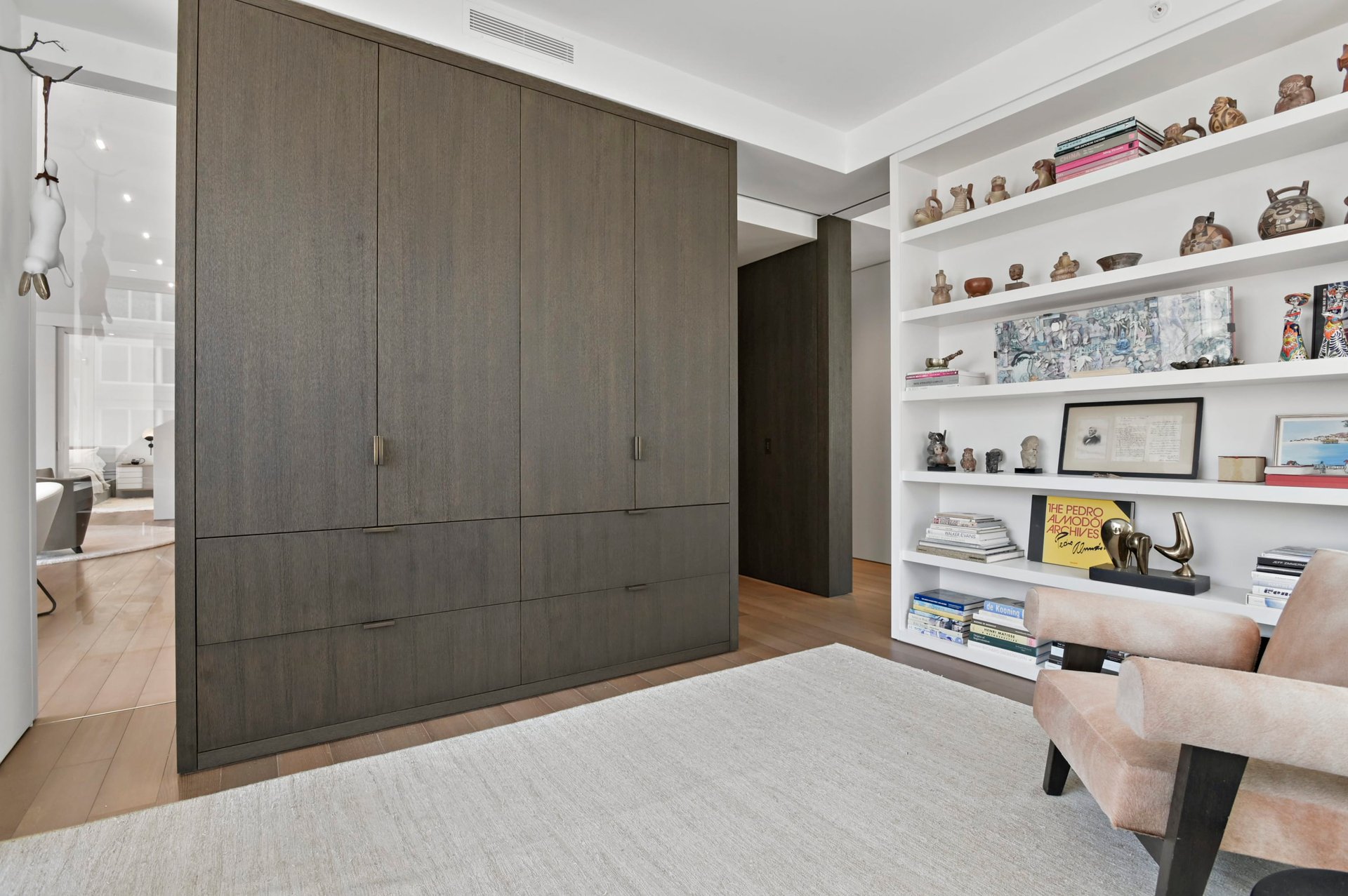 Extraordinary Mid-Century Modernism