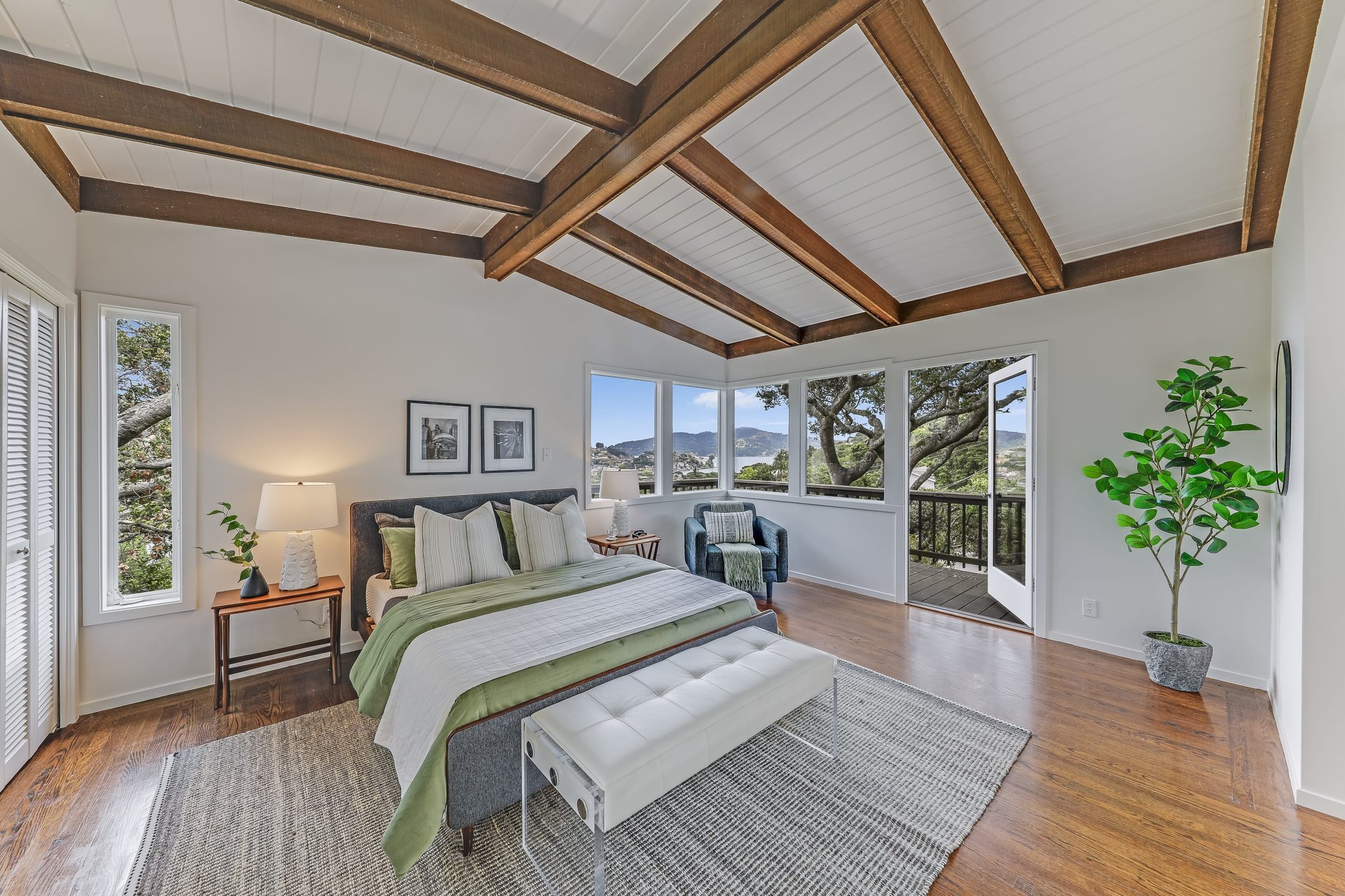 Rare Opportunity on Belvedere Island