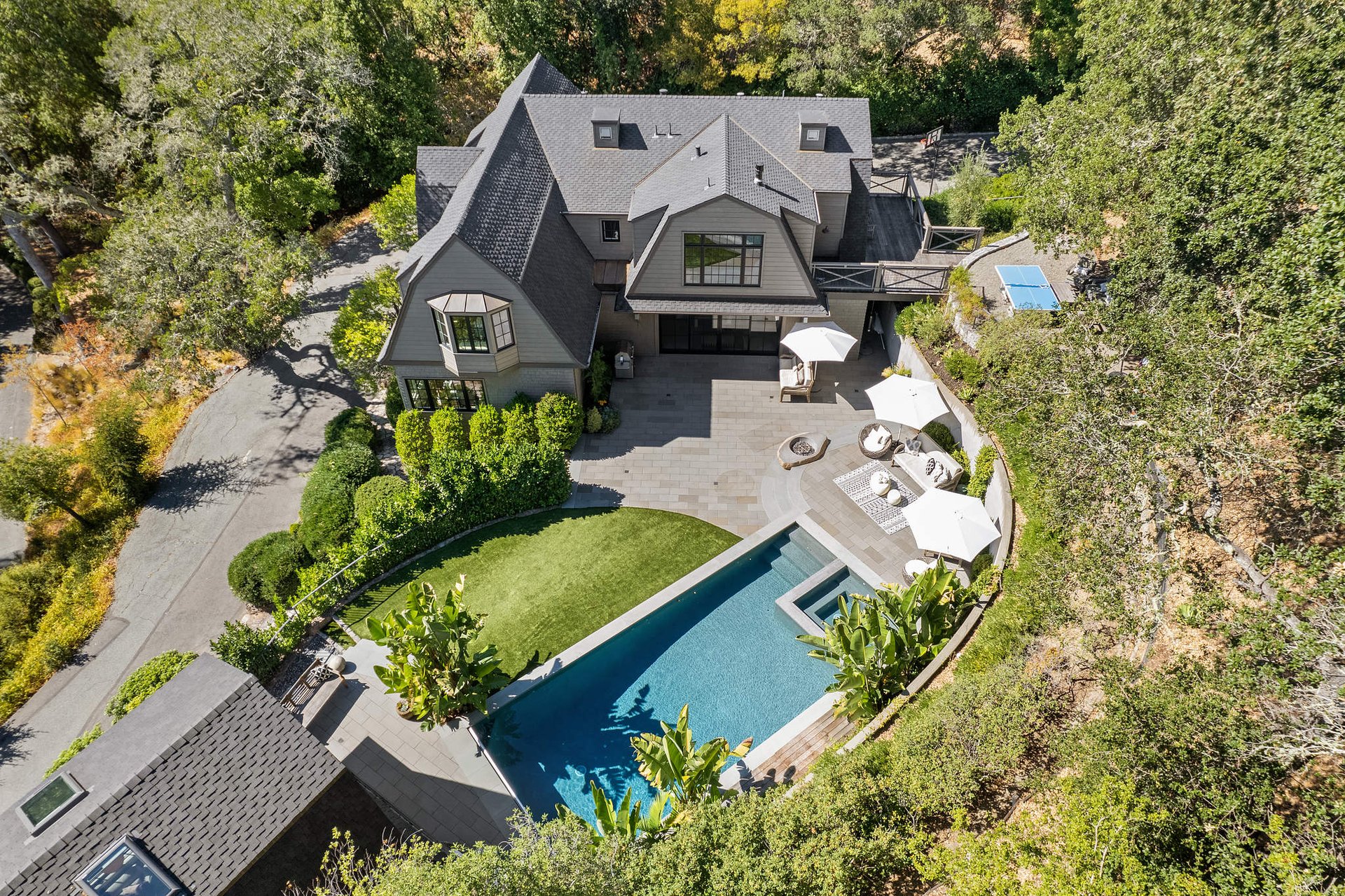 83 Laurel Grove