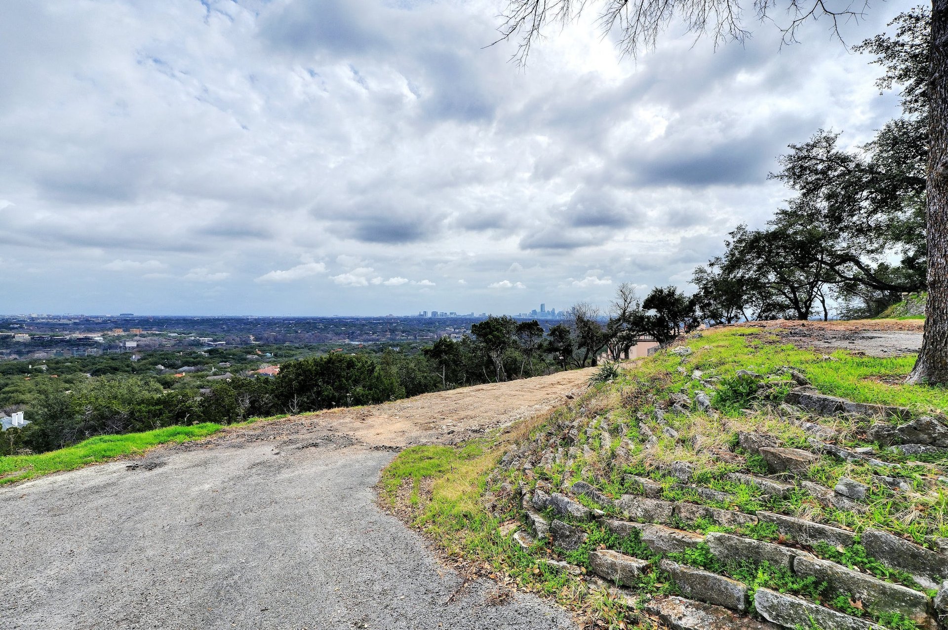 2507 Camino Alto