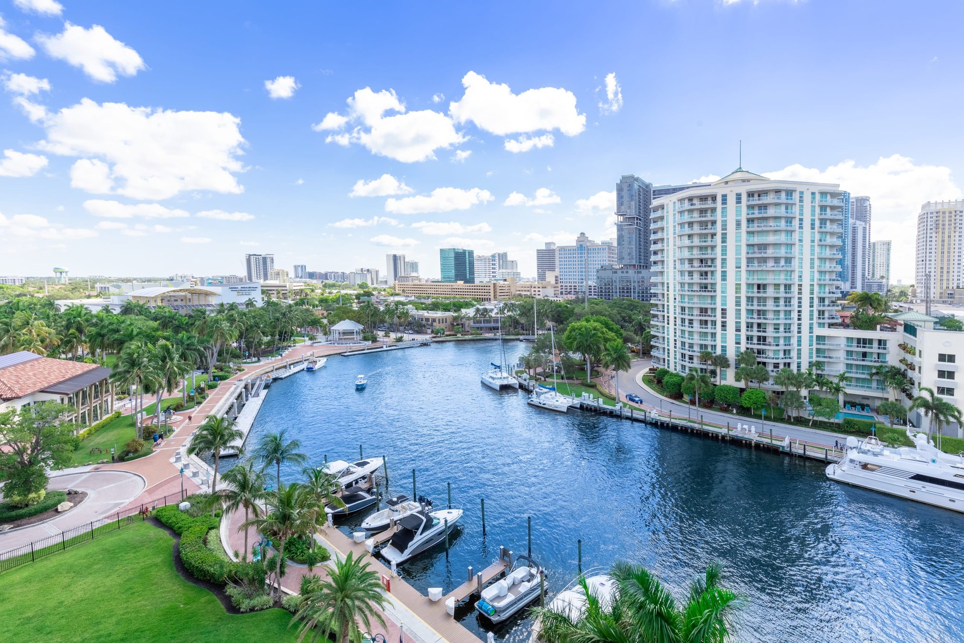 600 W Las Olas Blvd Unit: 907