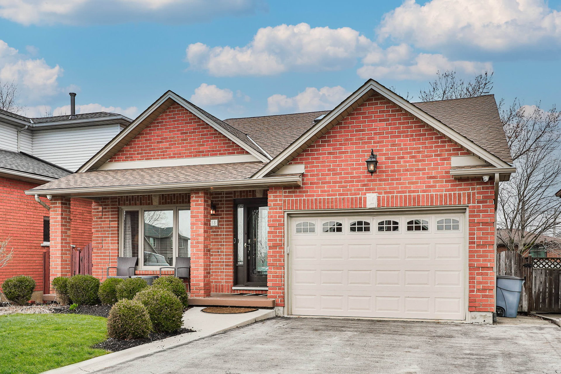18 PRESIDIO Drive, Hamilton