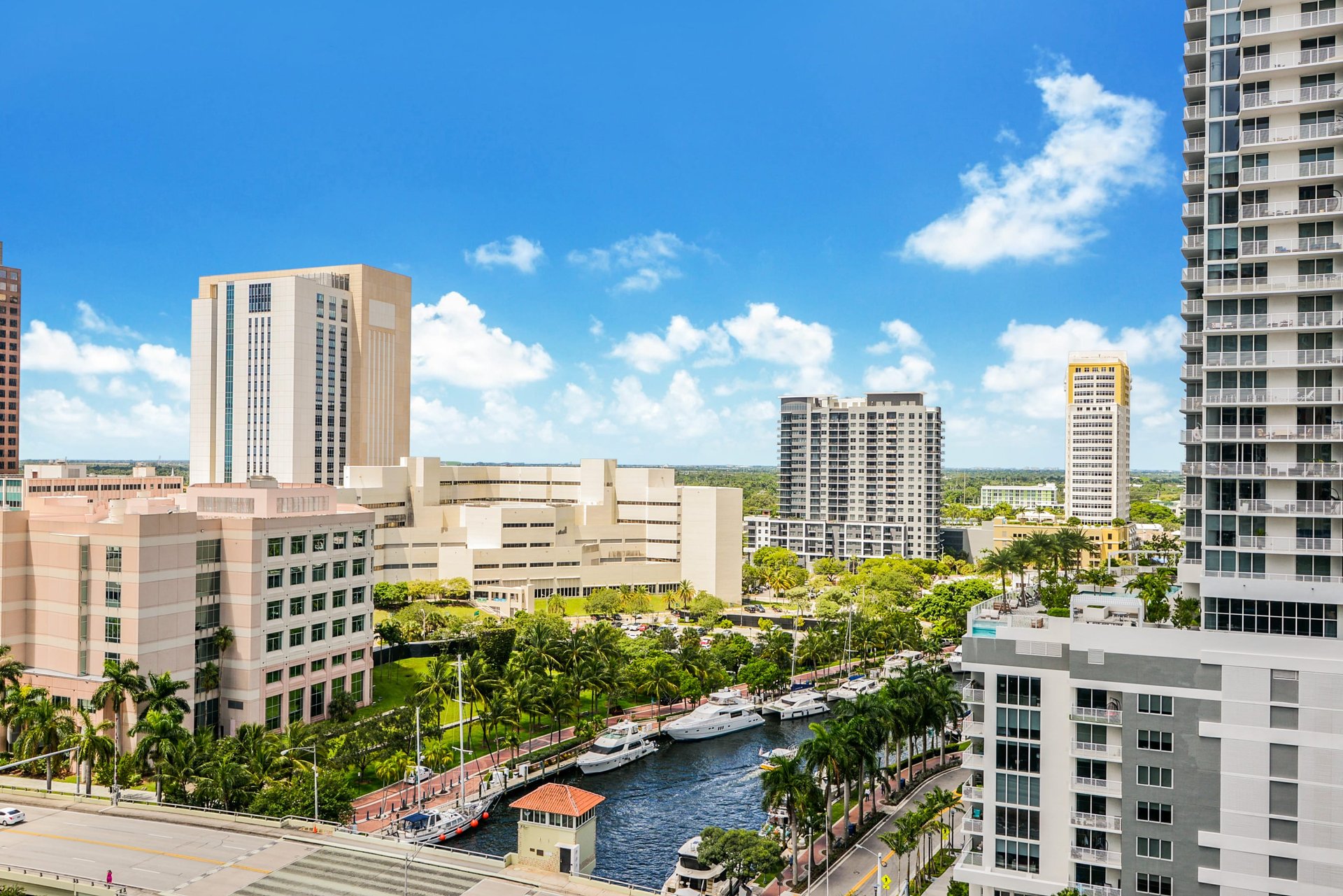 347 N New River Dr E Unit: 1606