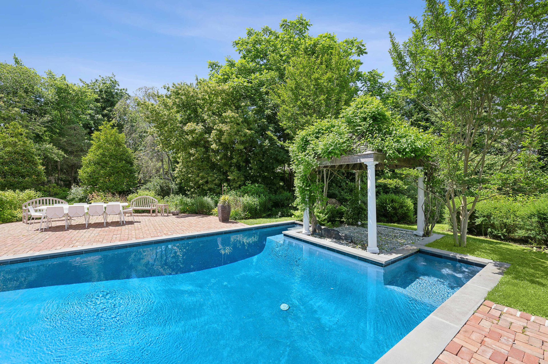 92 Egypt Lane