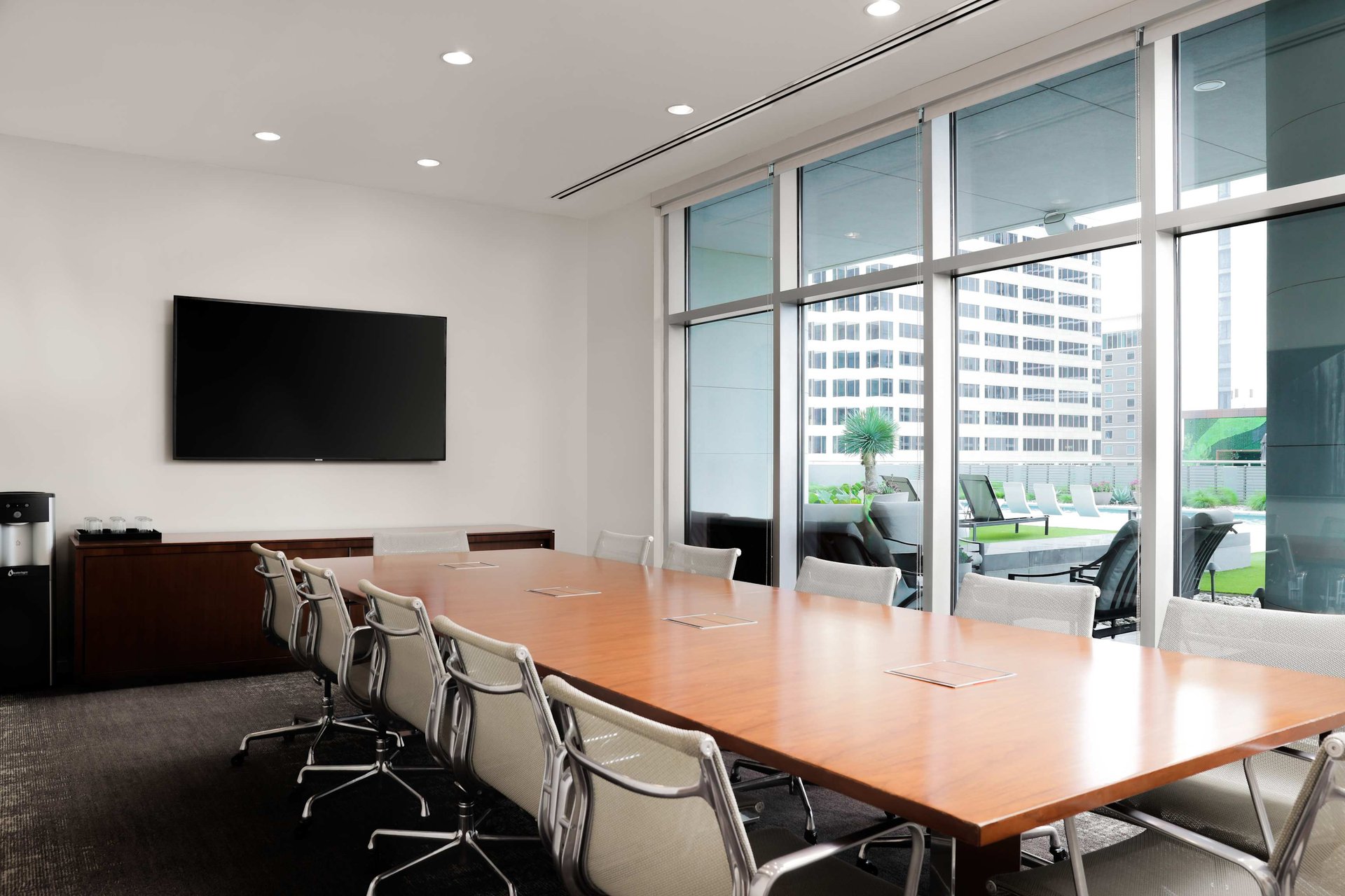 200 Congress Ave #24B
