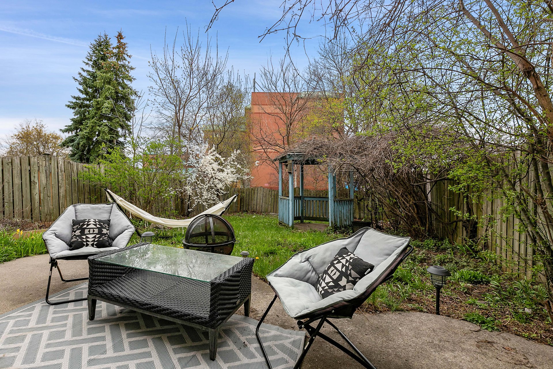 38 Bellrock Dr