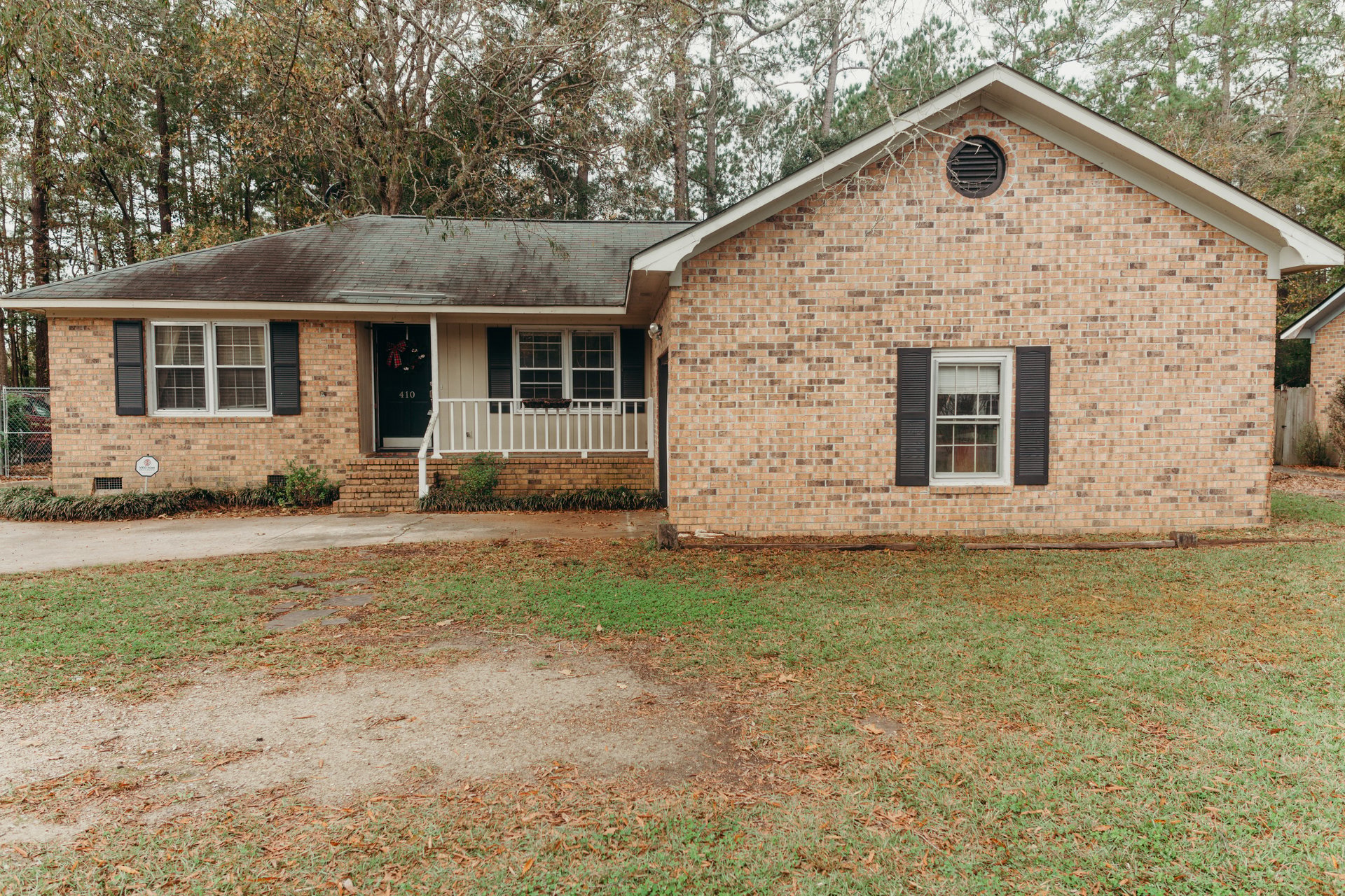 410 Longleaf Dr