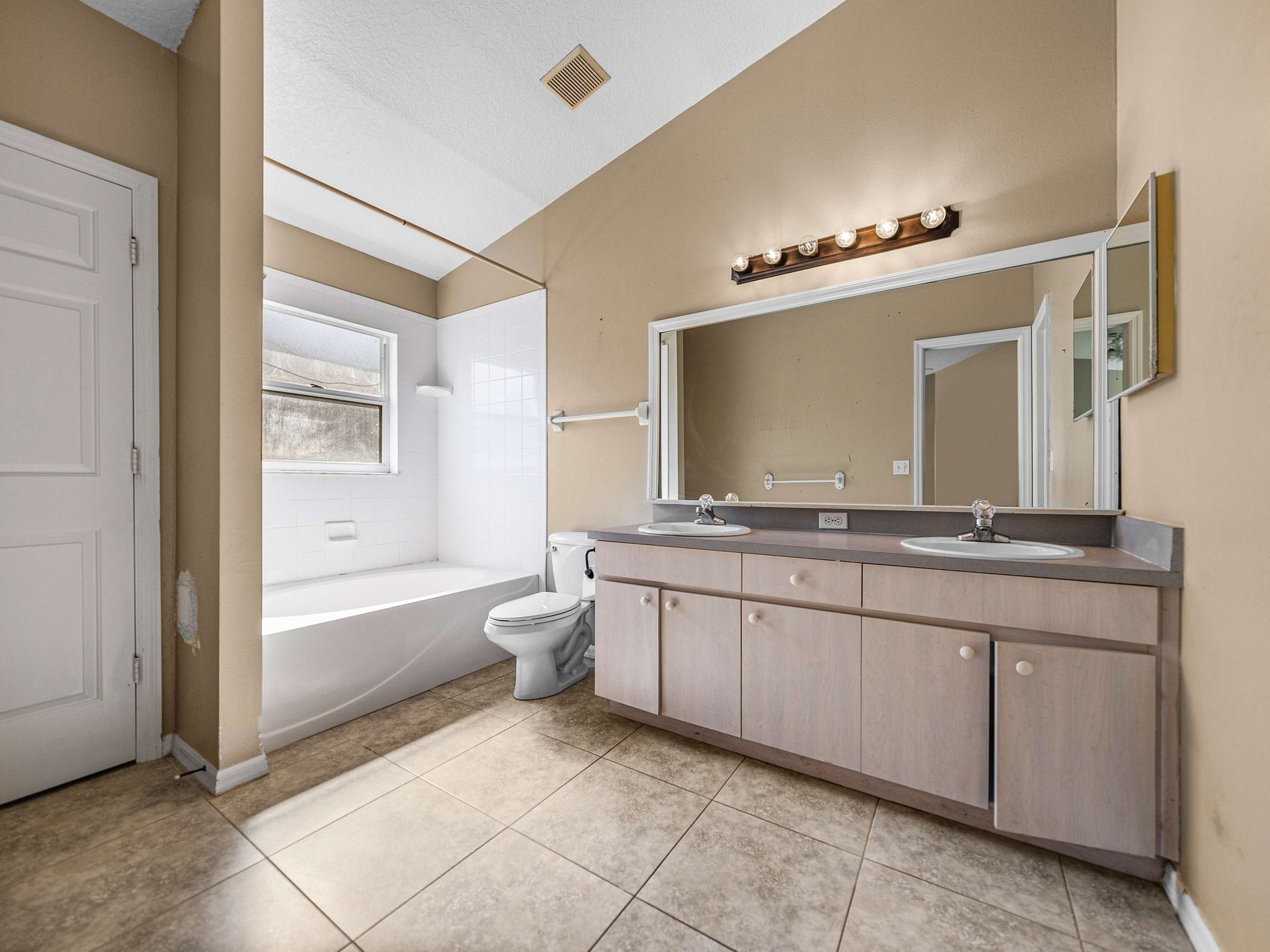 22828 RICHARDSON LN
