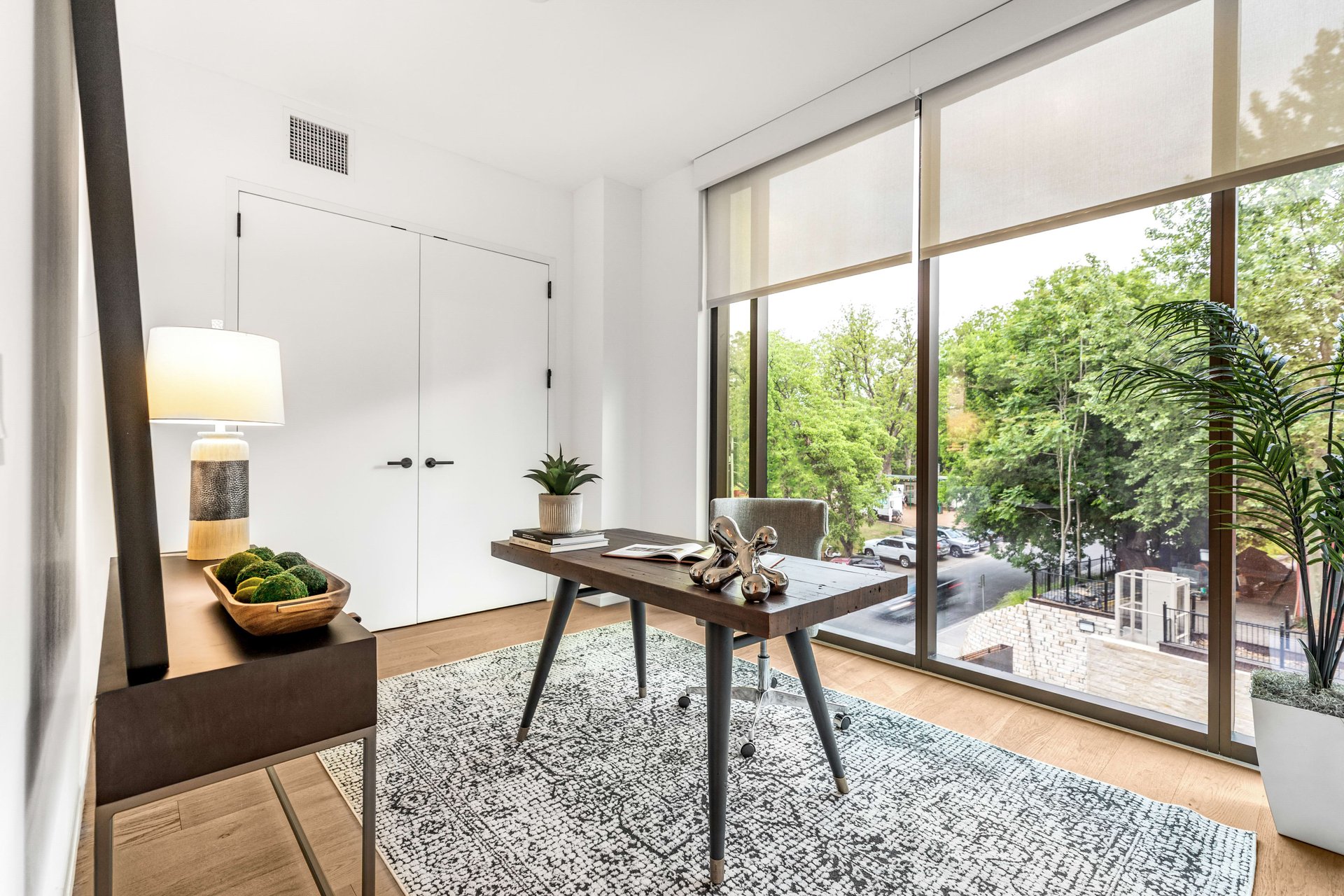 1211 W. Riverside Drive #3D