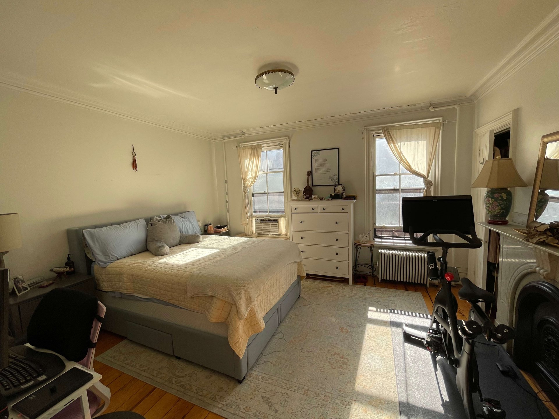 Appleton Street One Bed - Heat and Hot Water Included! available APRIL! Pets Negotiable! 