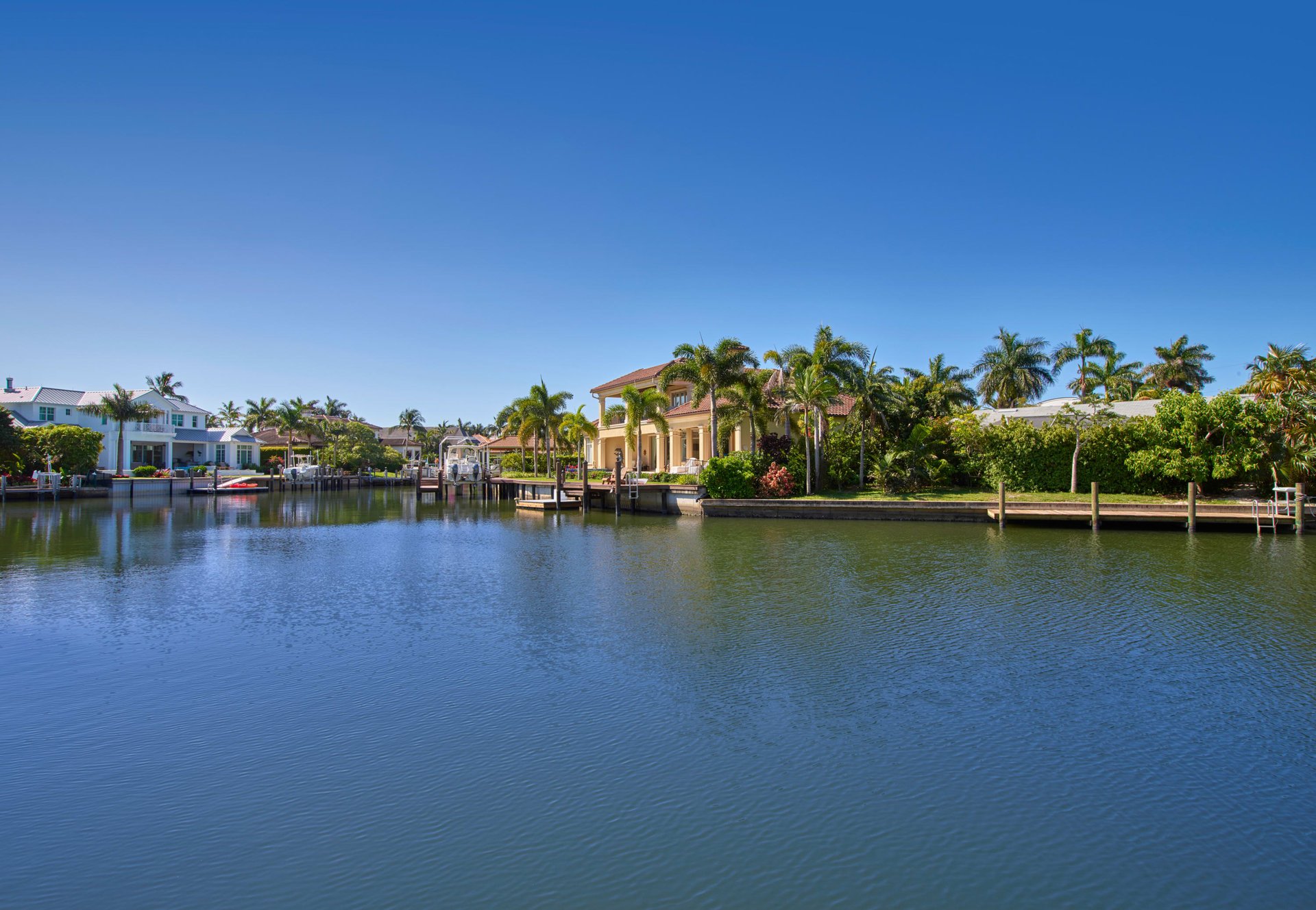 AQUALANE SHORES
