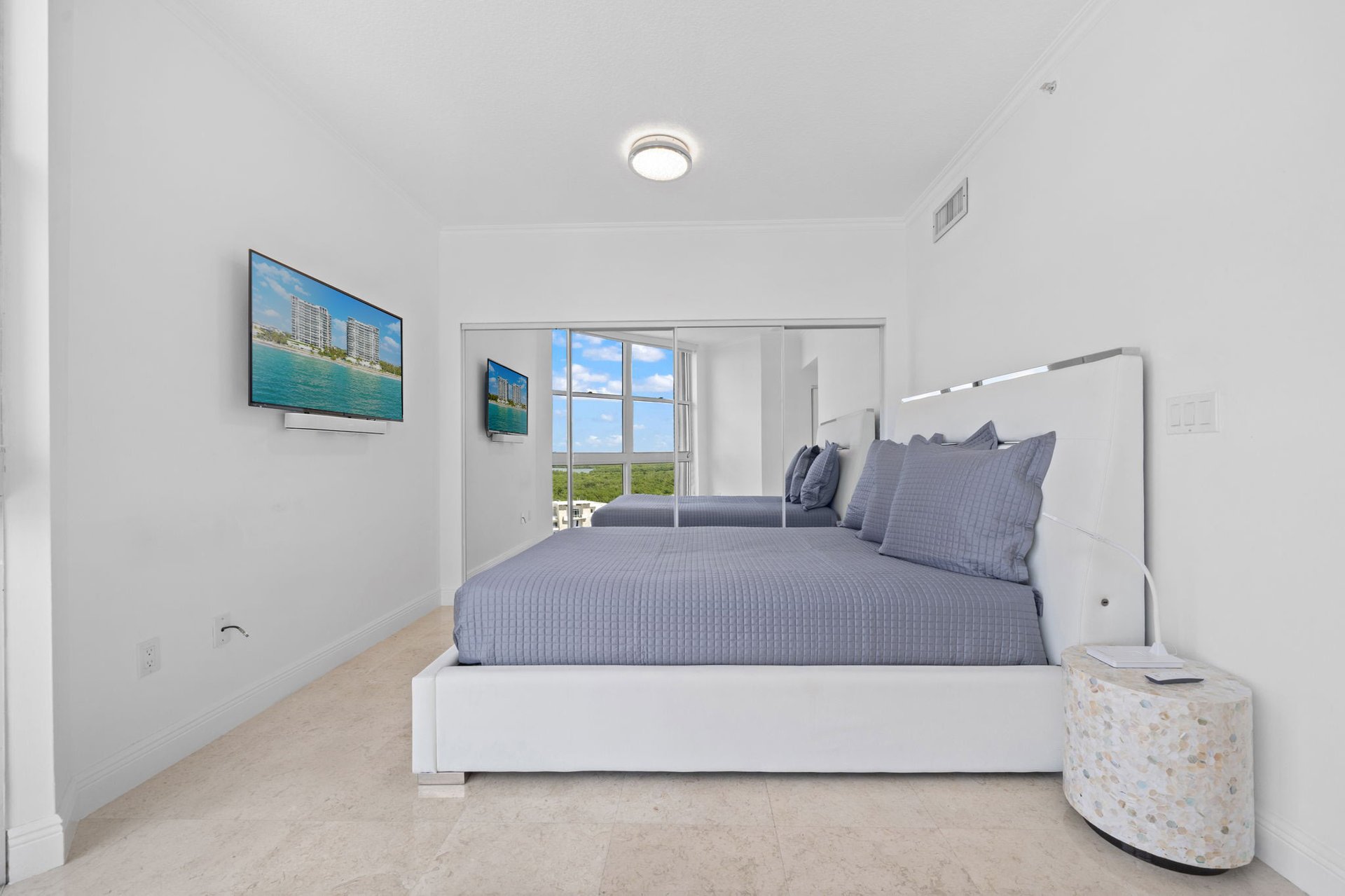 6001 N Ocean Dr Unit: 1104S