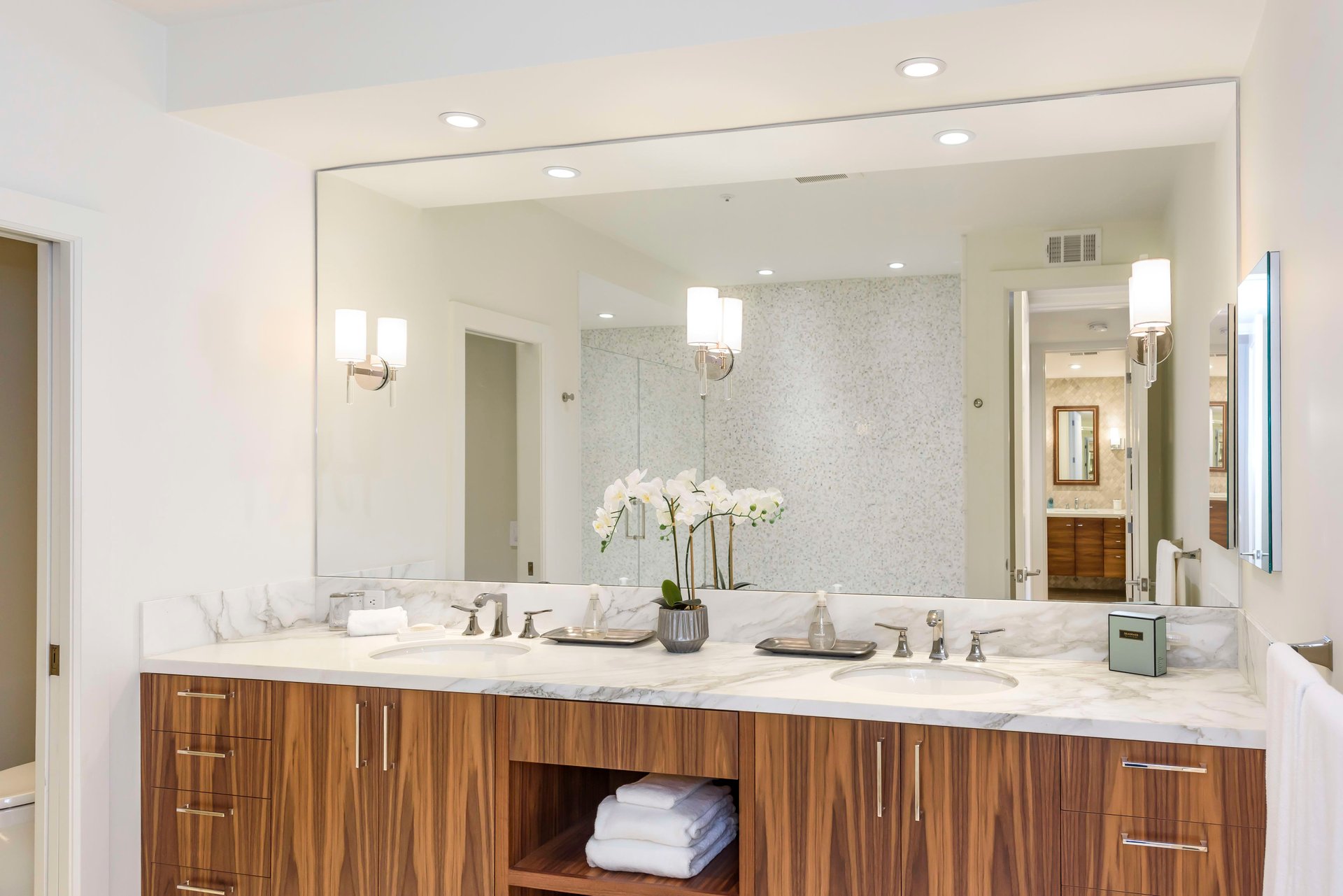 Impeccable Waterfront Lagoon Condominium- Represented Seller