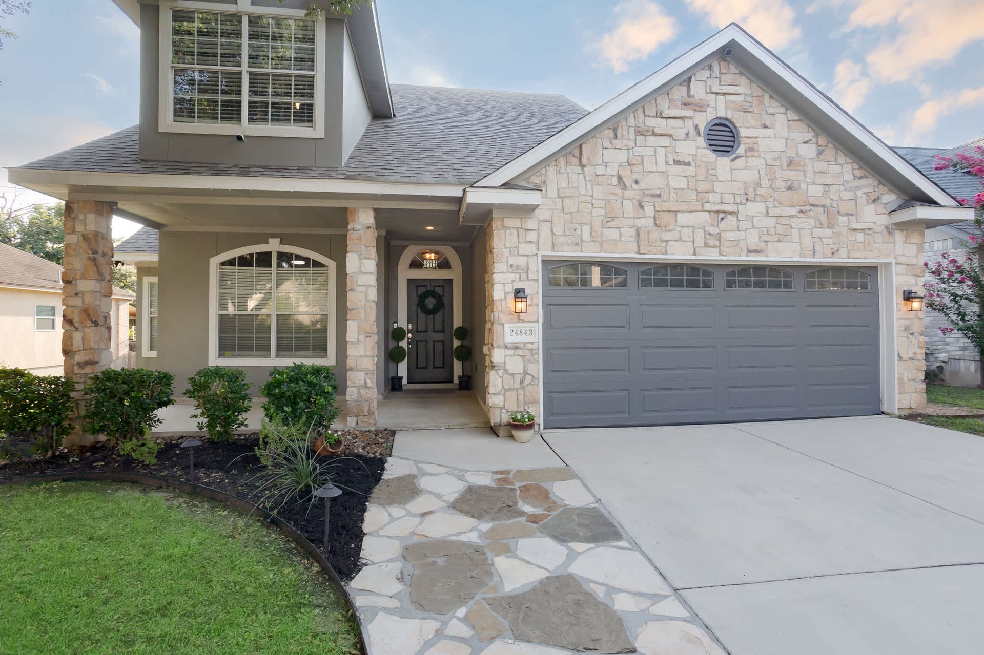 24843 CRESCENT RUN