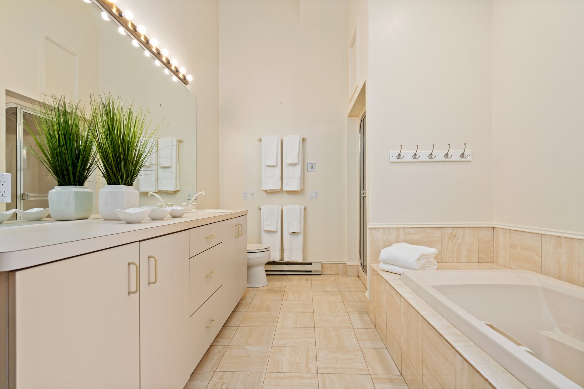 11 Clovelly Rd
