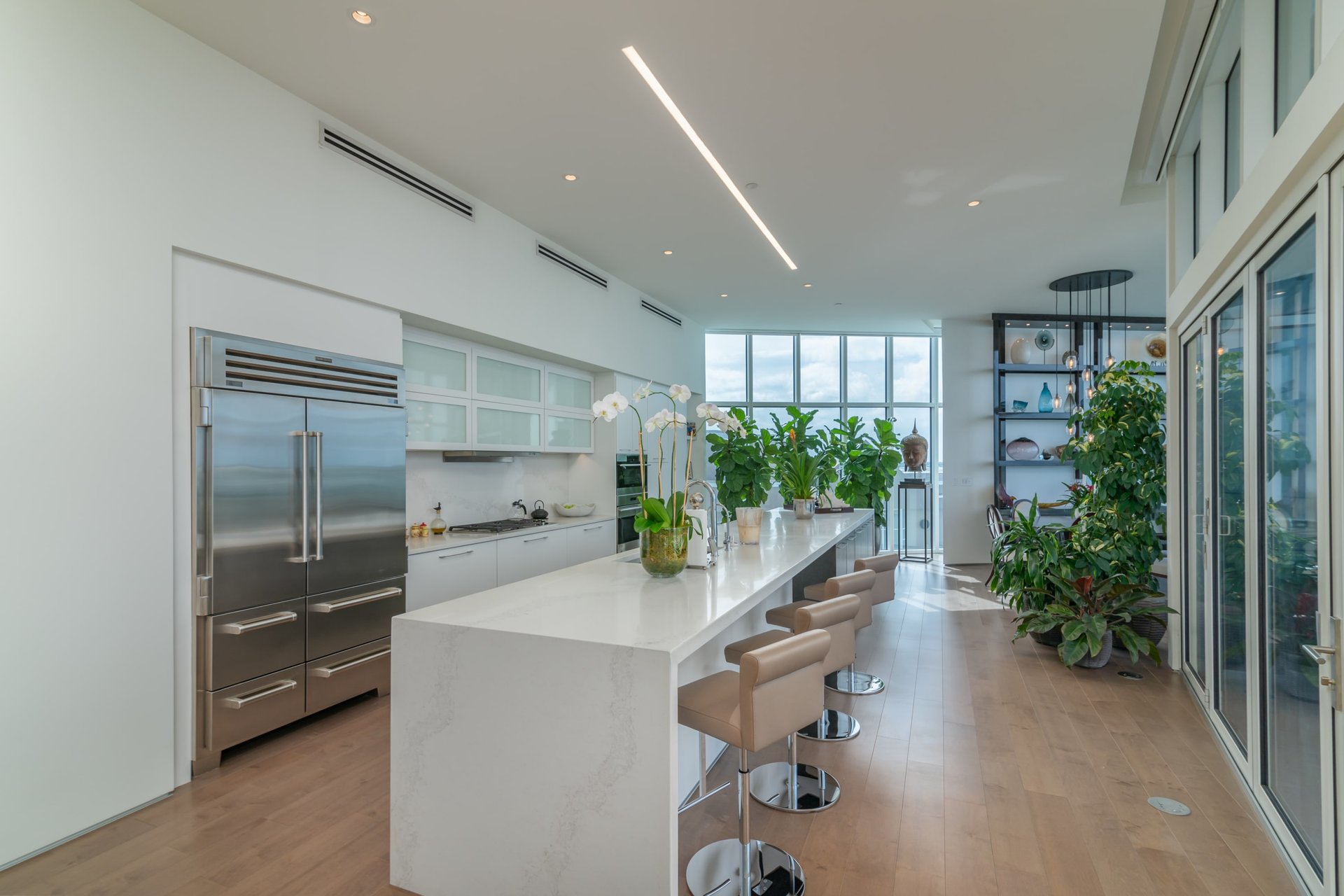 280 Golden Gate Point PH 2