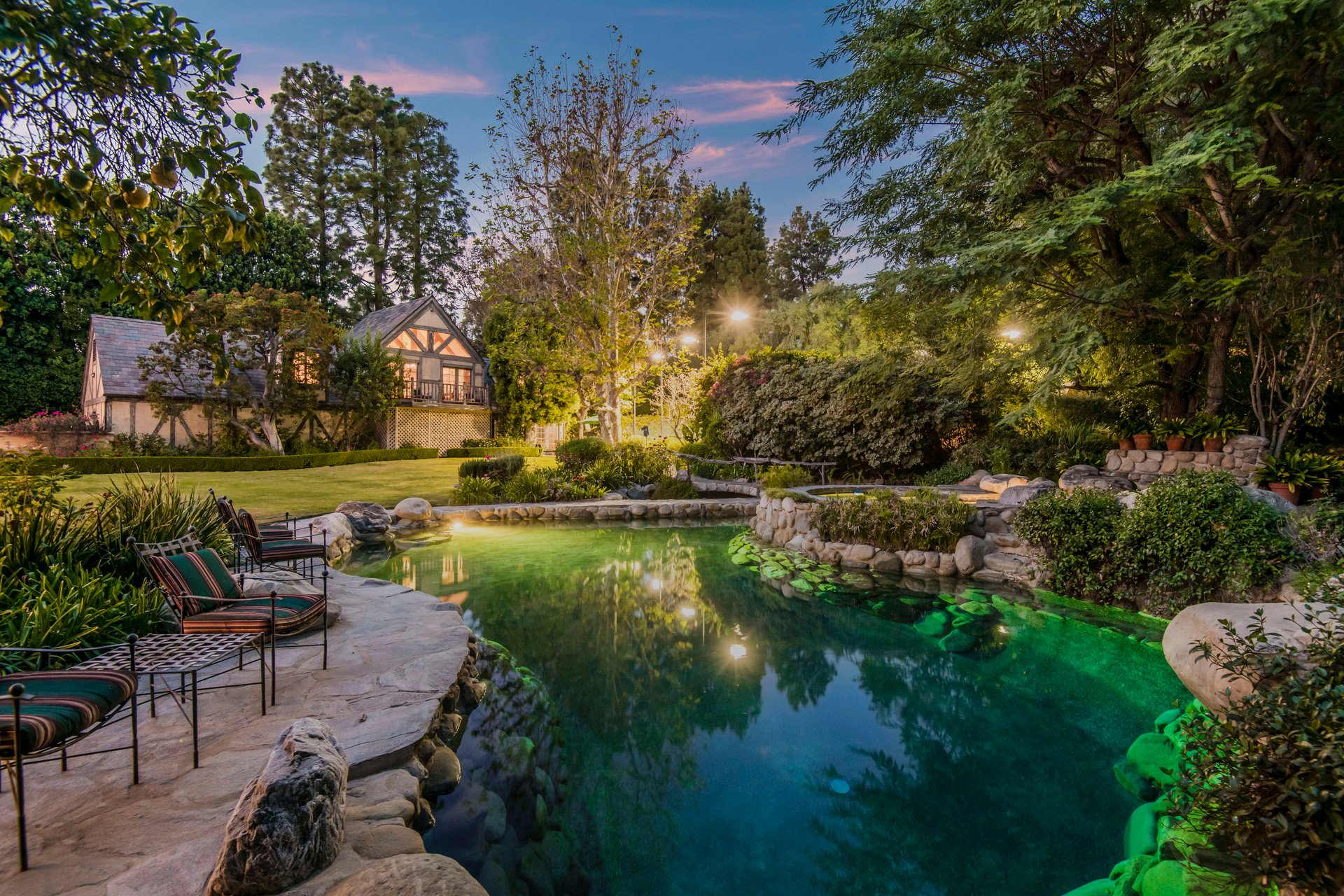 1005 Woodland Drive