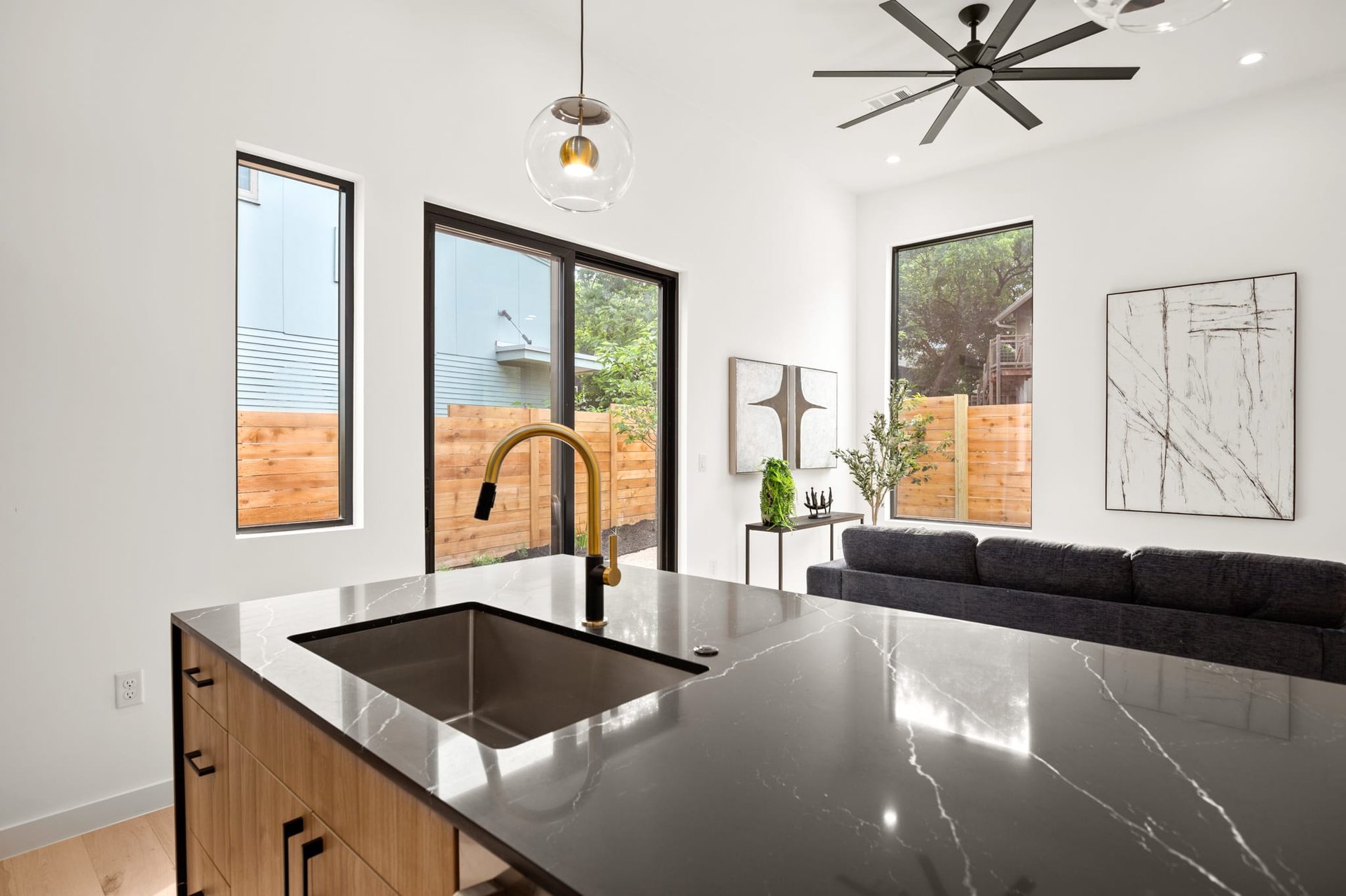 1008 W Annie St #B