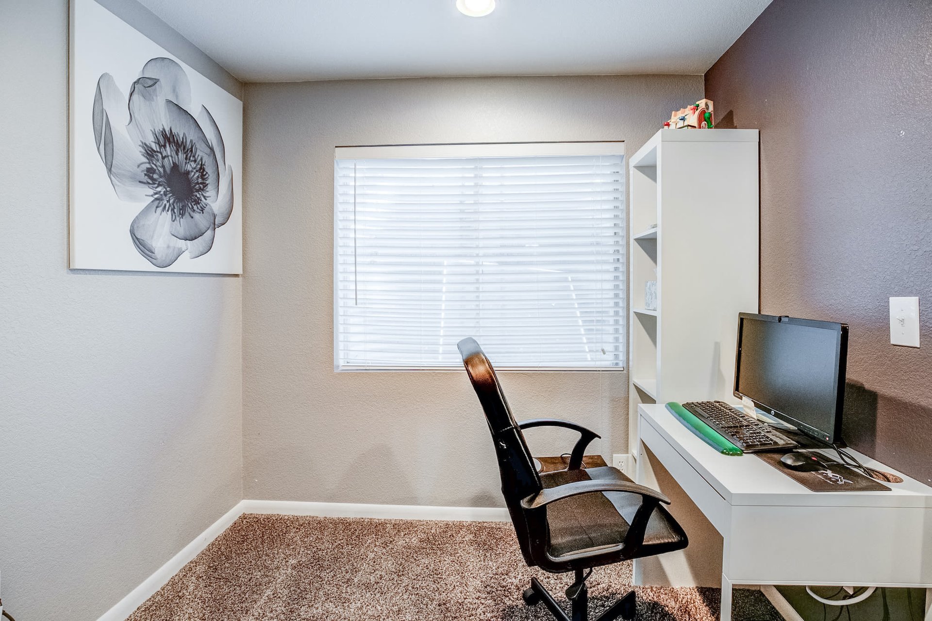 10110 Spotted Owl Avenue