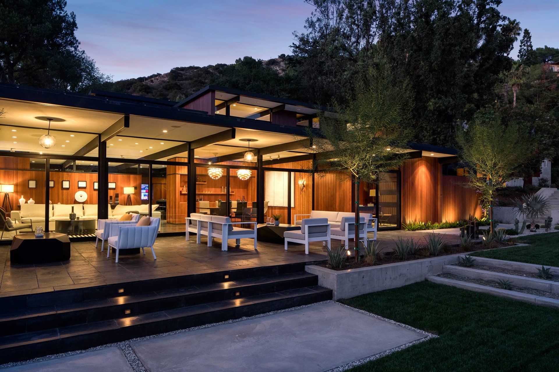 5228 Escalante Dr