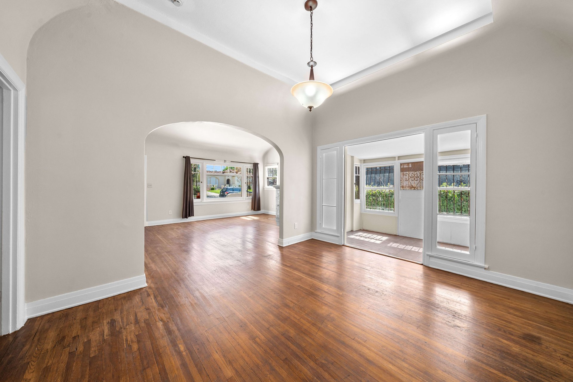 1175 Carmona Ave, Wilshire Vista