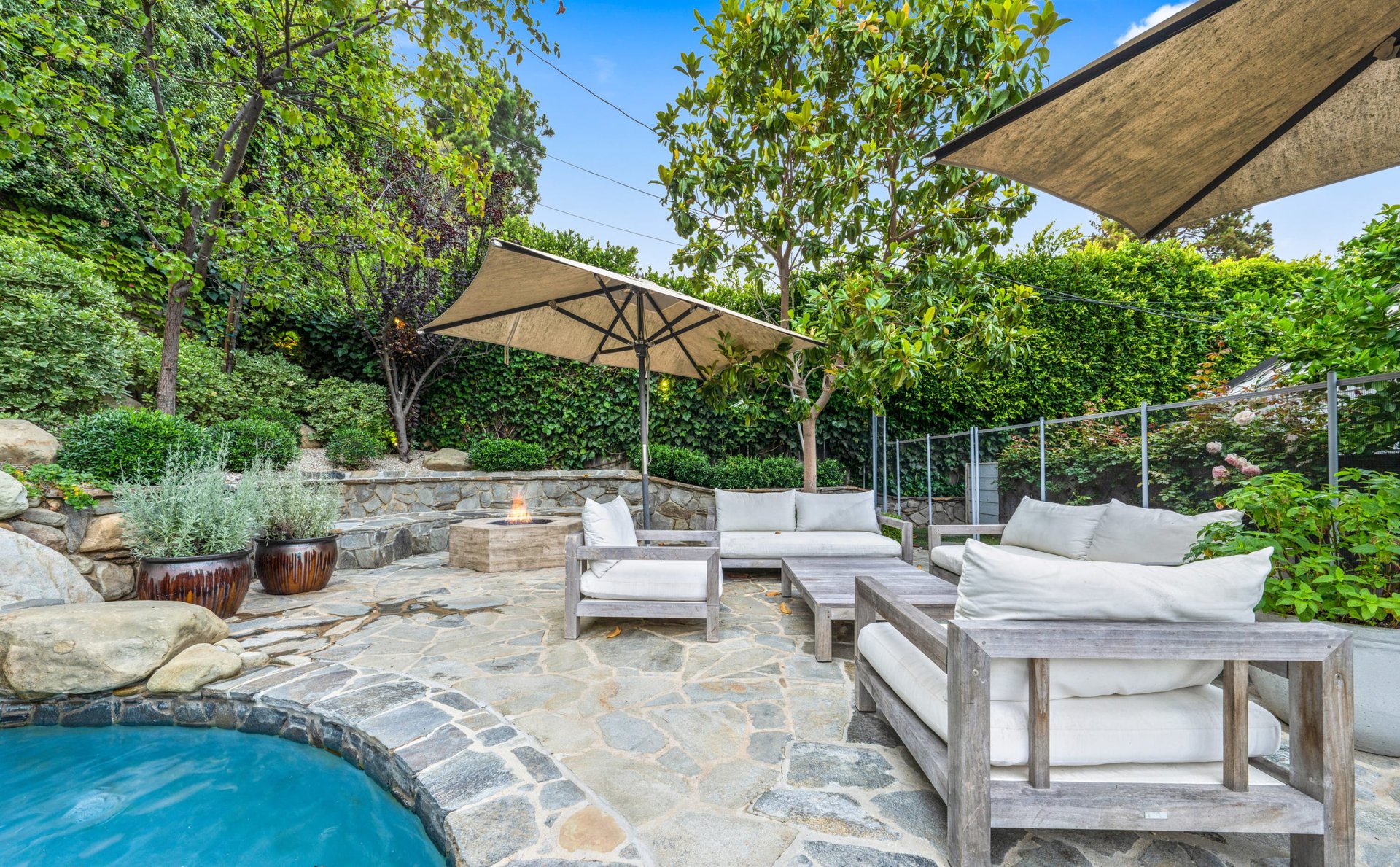 181 N Canyon View Dr, Brentwood