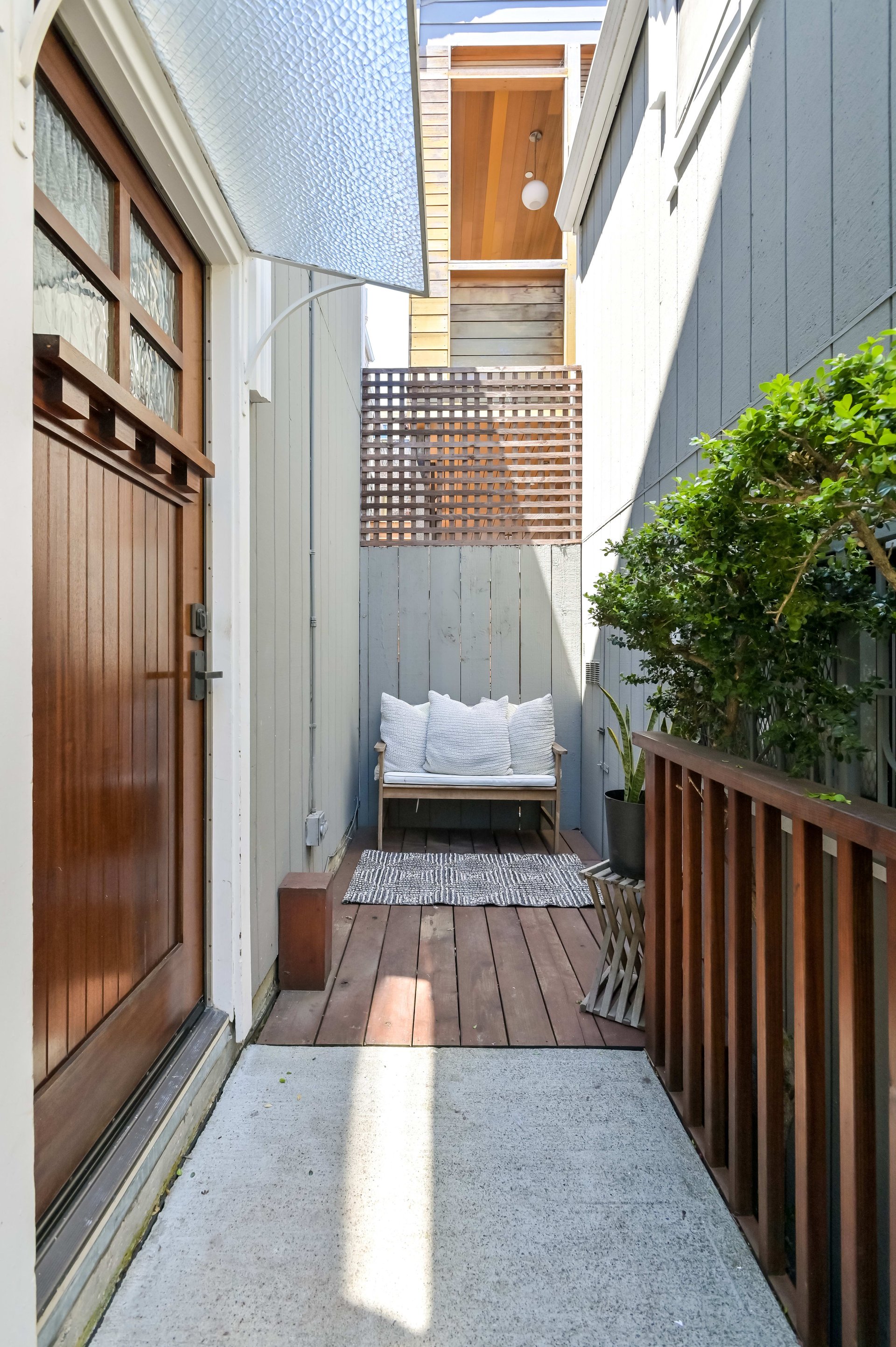 Designer Renovated, Free-Standing Condo in Hayes Valley!