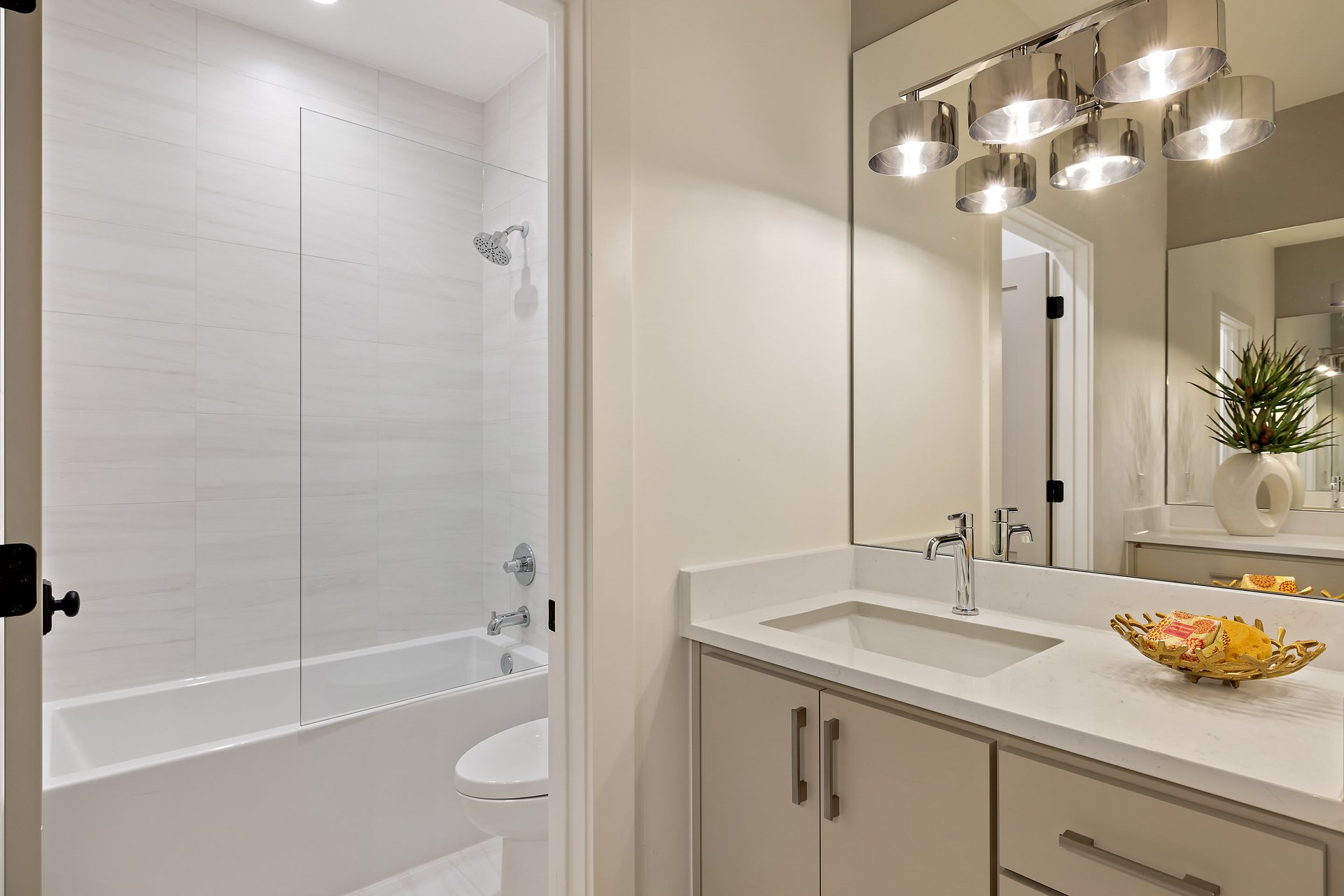 Hank Ave new Construction  - 78745