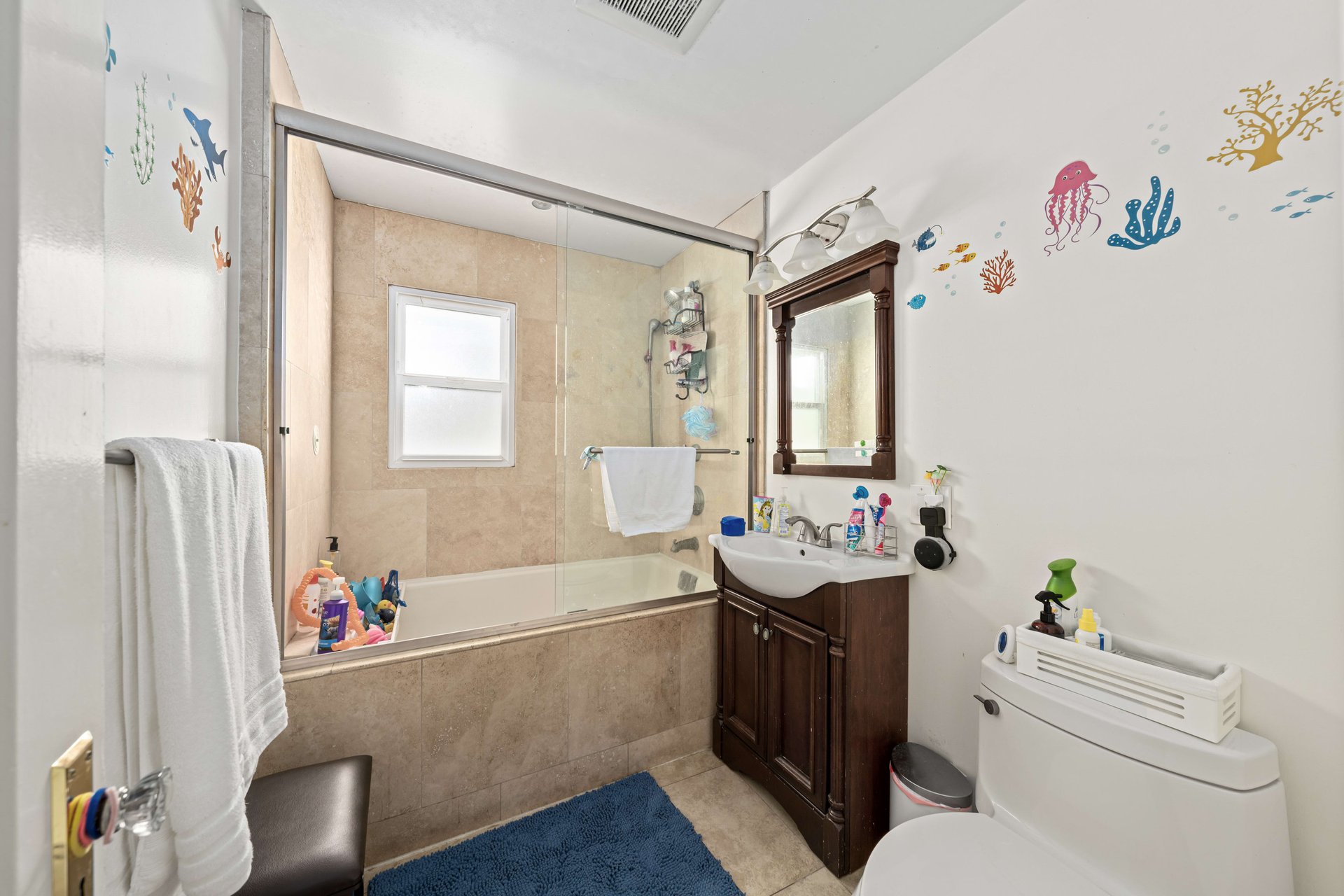 162 N Swall Dr, Beverly Hills