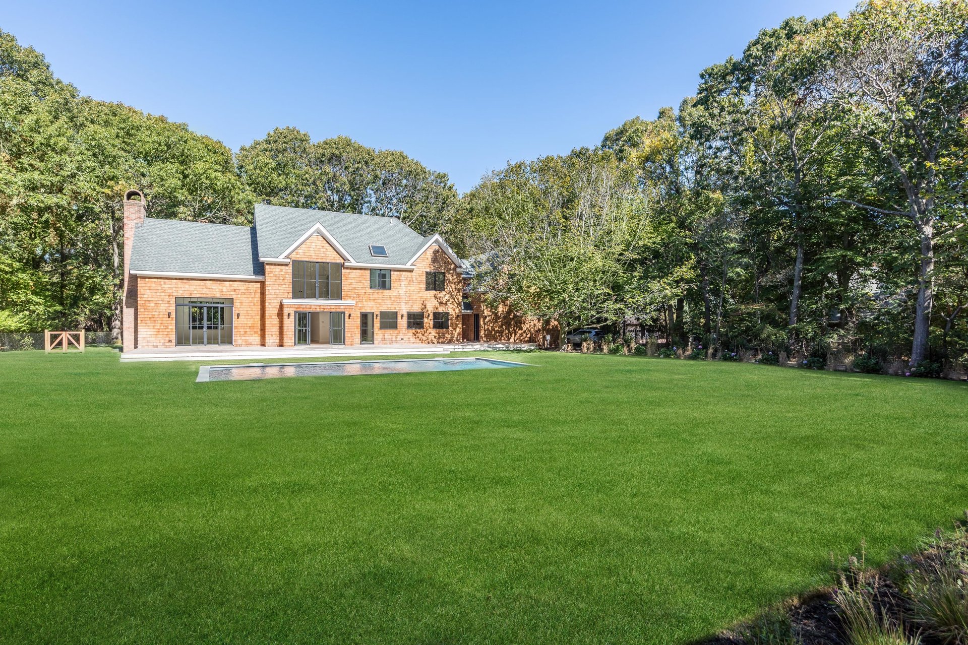 22 Oak Drive